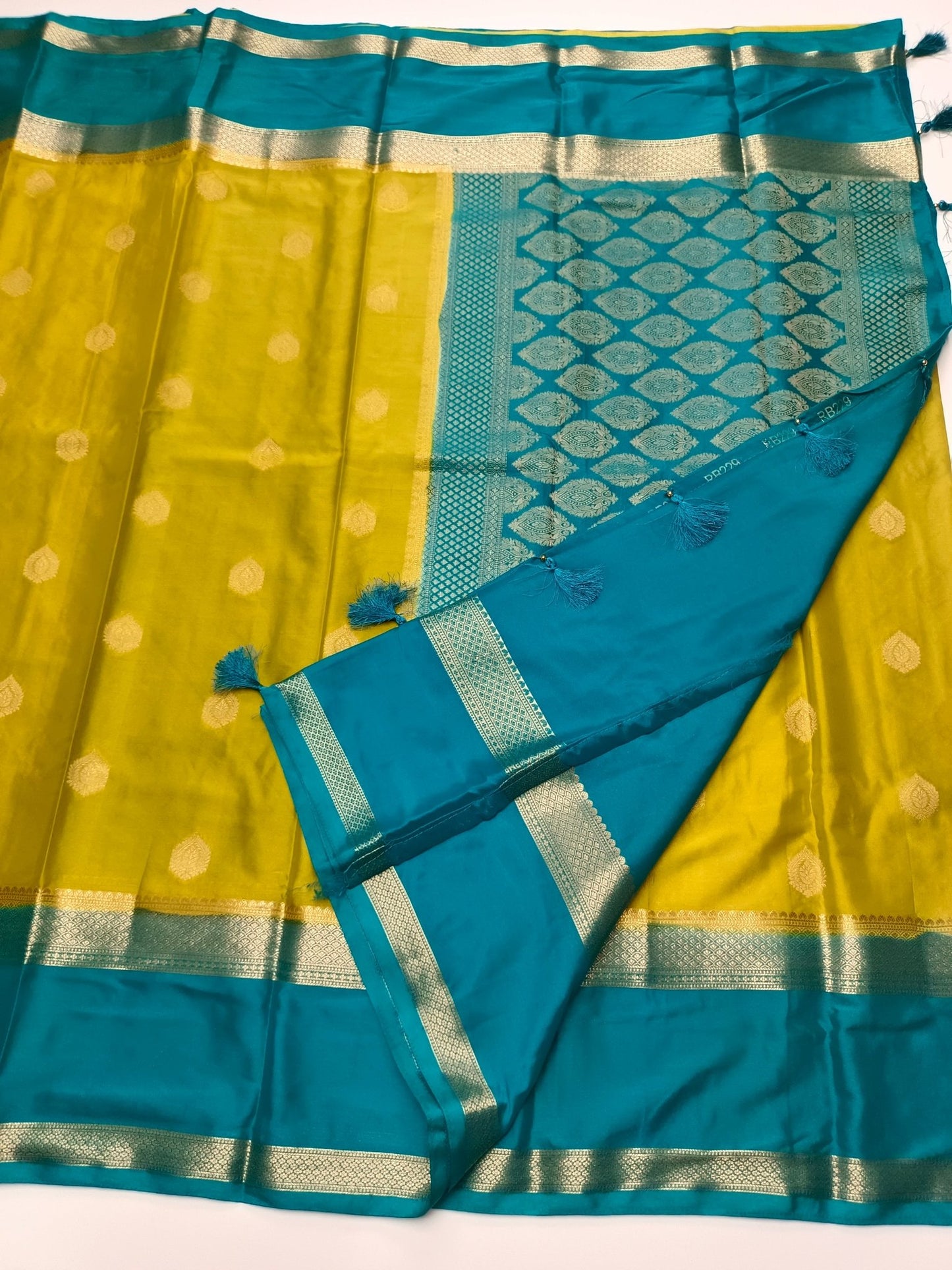 SEMI CREPE SILK SAREE - B S CHANNABASAPPA & SONS