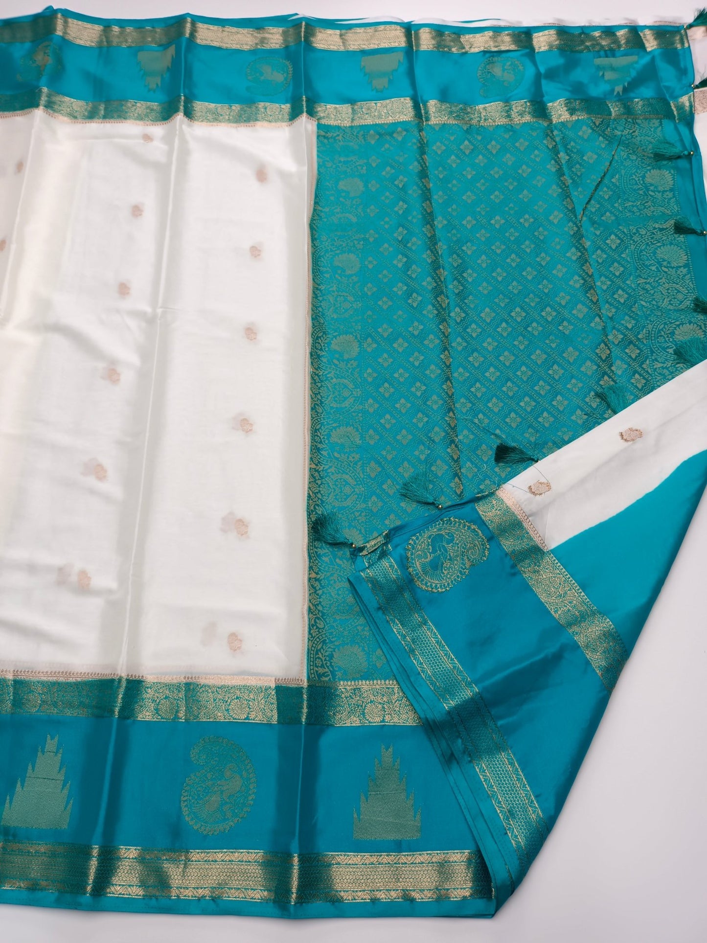 SEMI CREPE SILK SAREE - B S CHANNABASAPPA & SONS