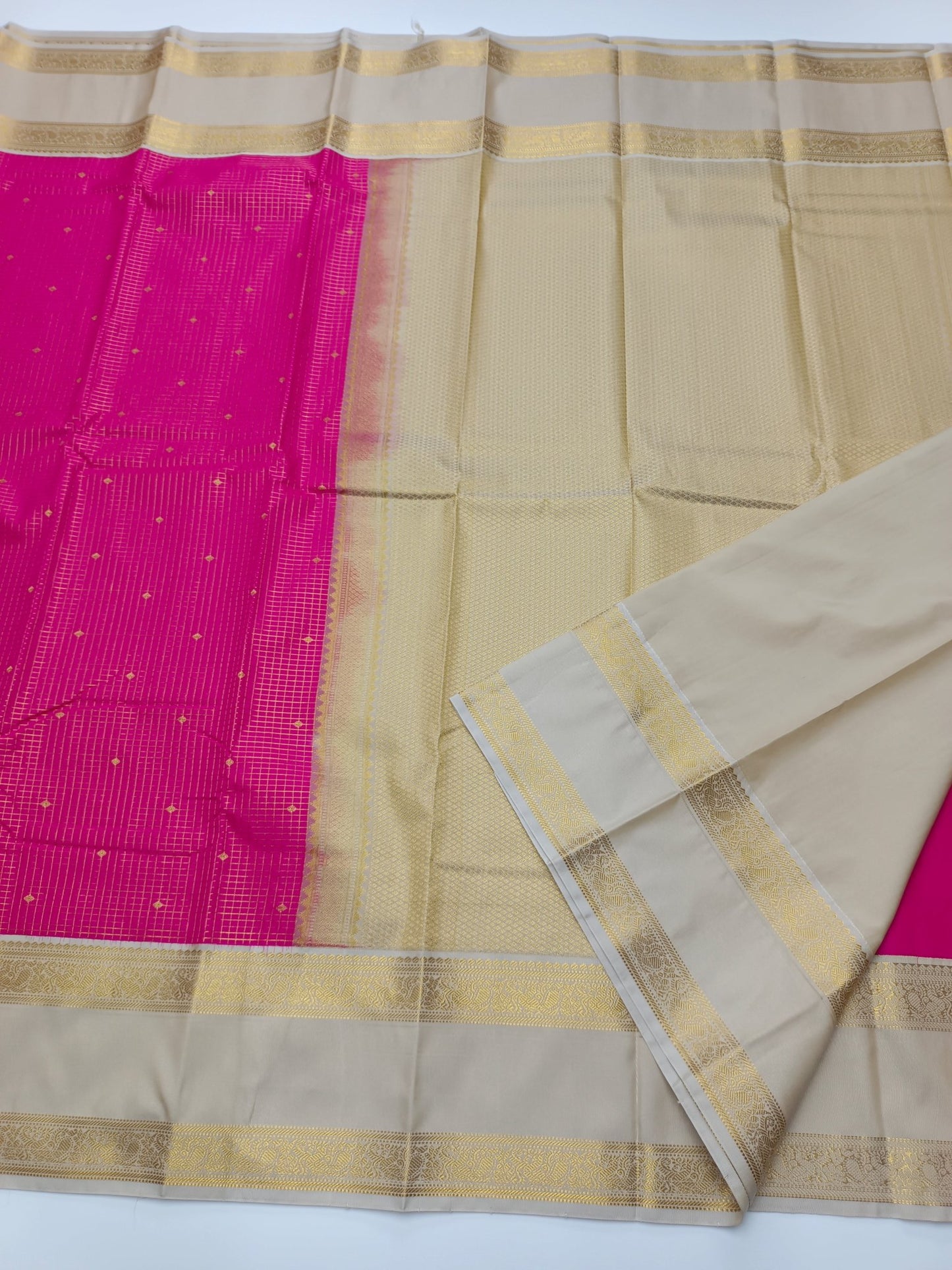 KANCHIPURAM SEMI SILK SAREE - B S CHANNABASAPPA & SONS