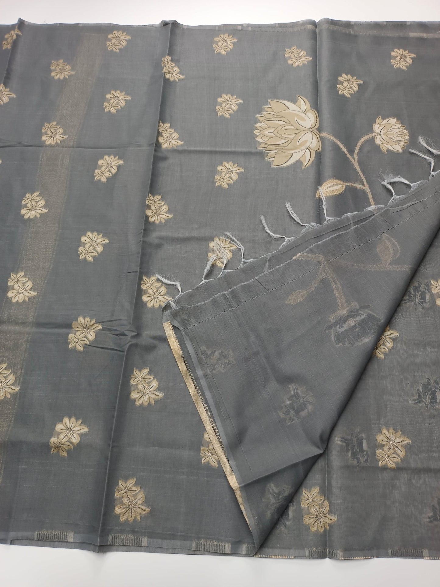 FANCY COTTON SAREE - B S CHANNABASAPPA & SONS