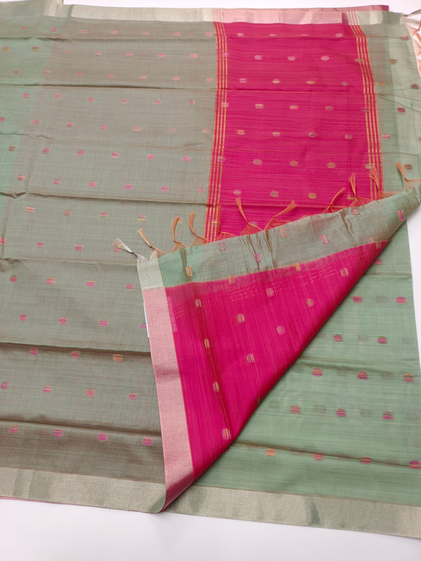FANCY LENIN SAREE - B S CHANNABASAPPA & SONS