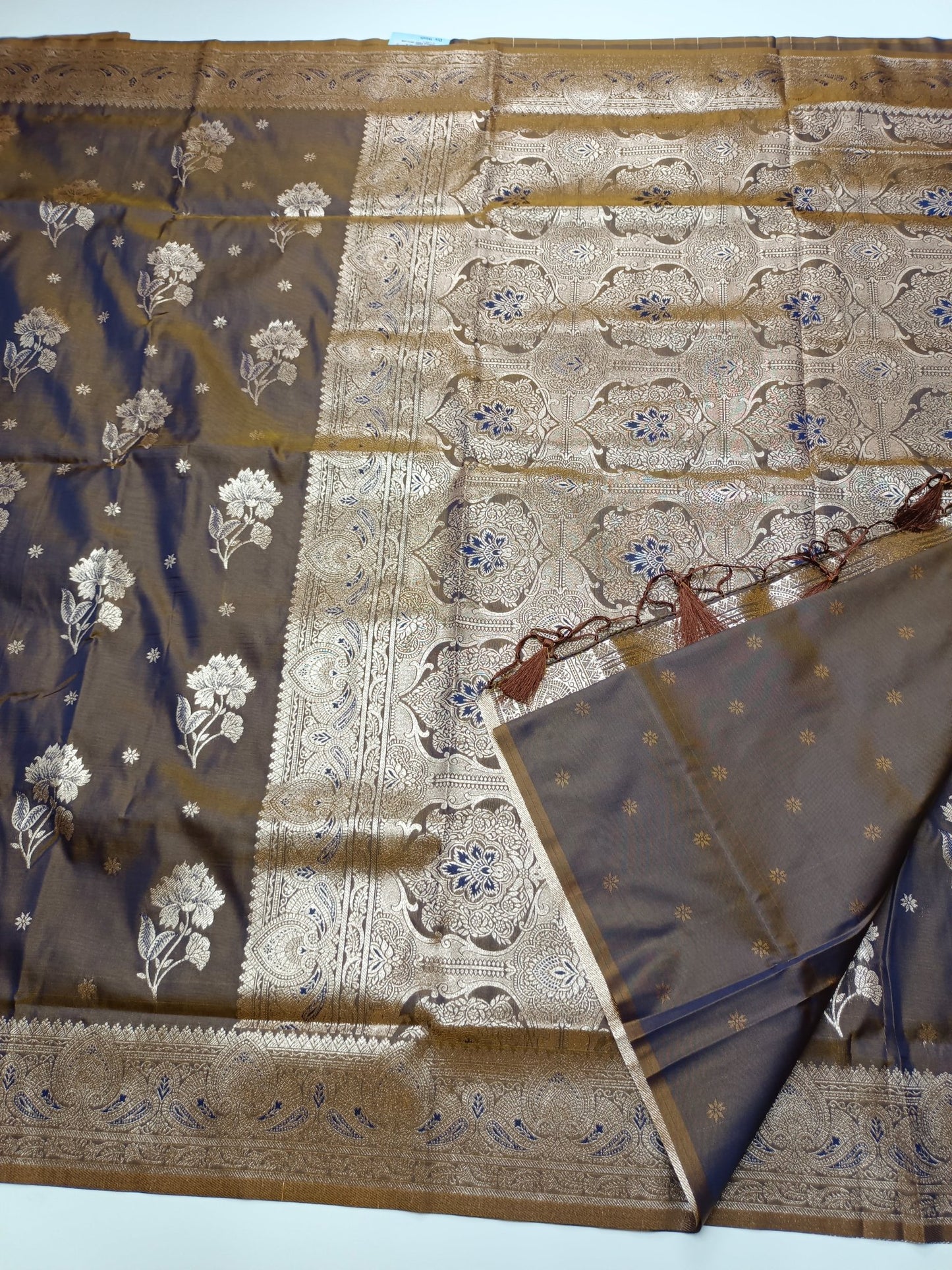 FANCY SOFT SILK SAREE - B S CHANNABASAPPA & SONS