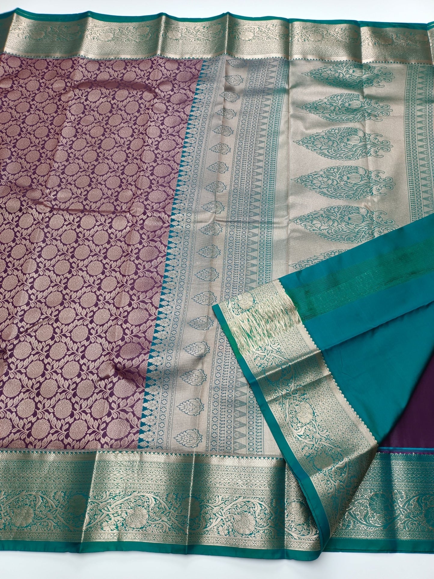 FANCY BROCADE SAREE - B S CHANNABASAPPA & SONS