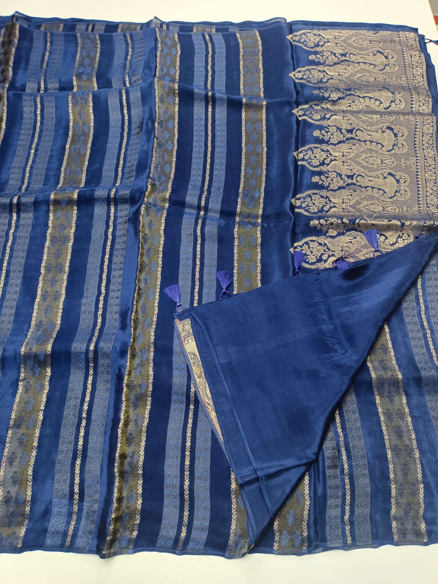 LILAC BLENDED CREPE SILK SAREE - B S CHANNABASAPPA & SONS