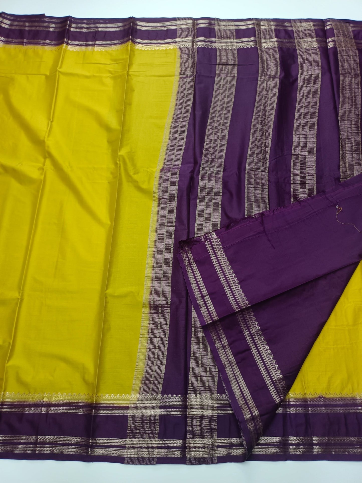 ART CREPE SAREE - B S CHANNABASAPPA & SONS