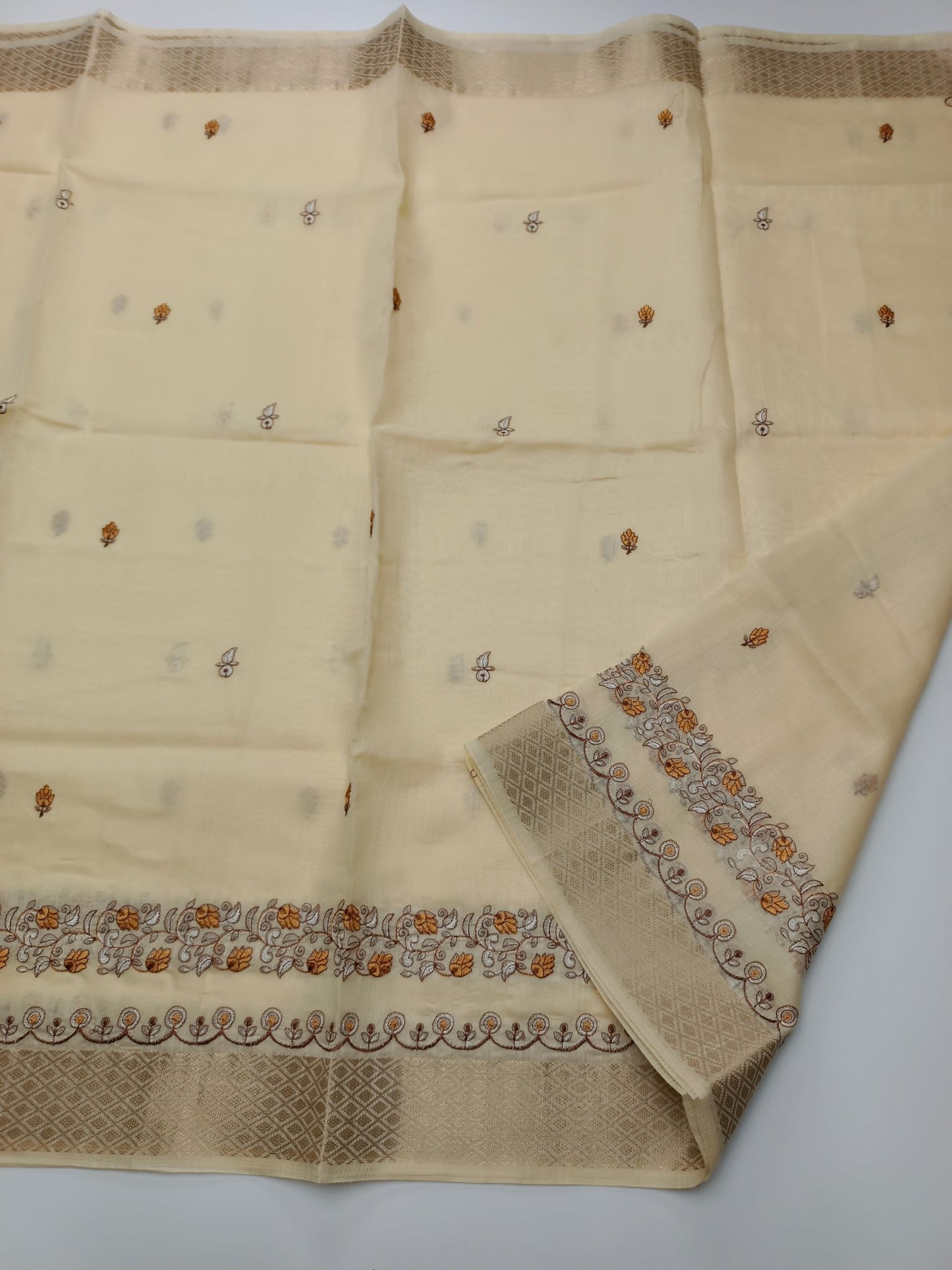 FANCY COTTON SAREE - B S CHANNABASAPPA & SONS