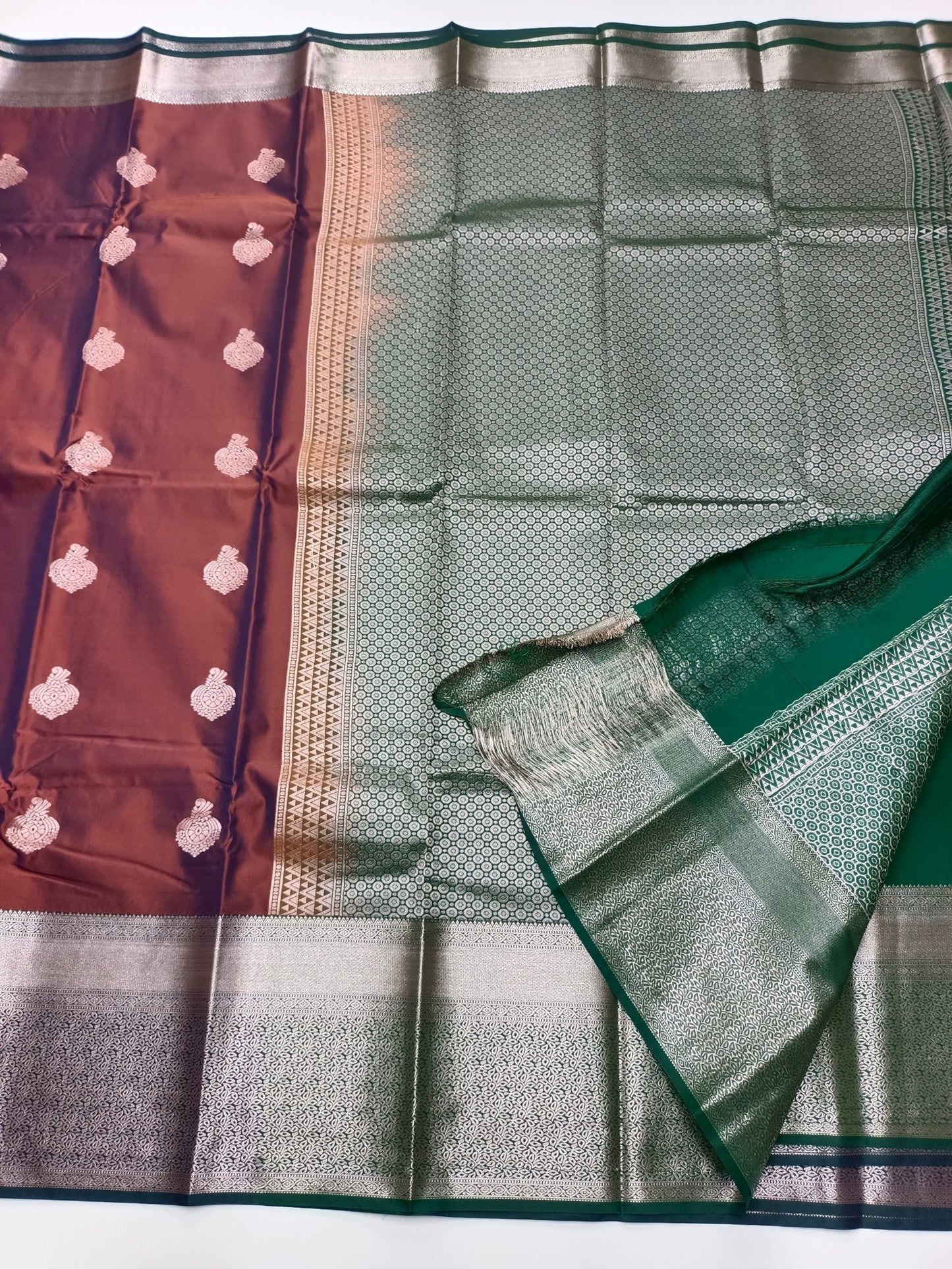 KANCHIPURAM SEMI SILK SAREE - B S CHANNABASAPPA & SONS