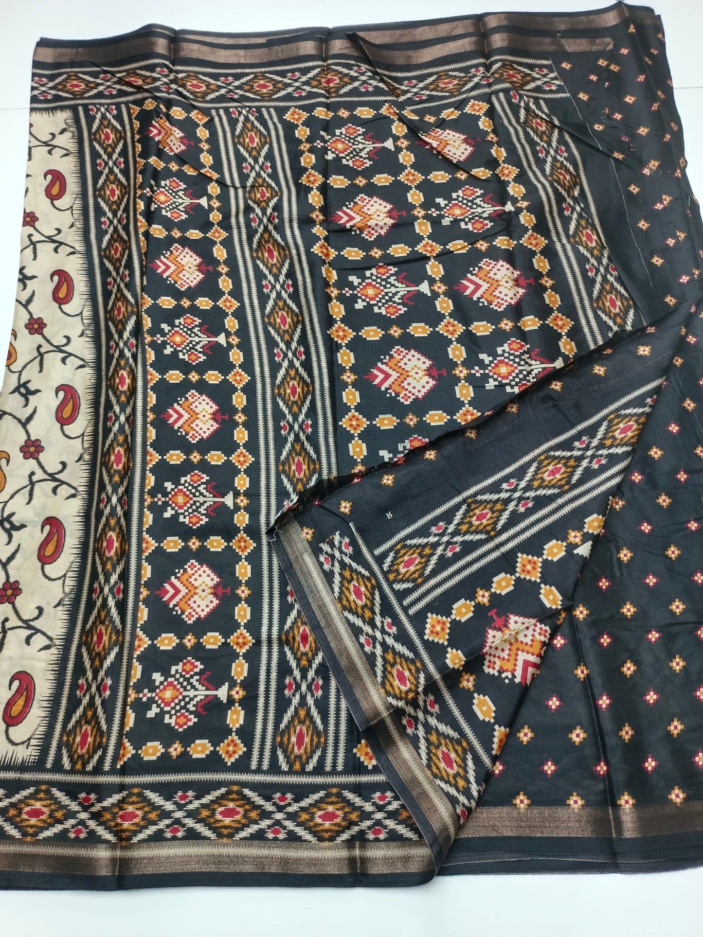 FANCY DOLA SILK SAREE - B S CHANNABASAPPA & SONS