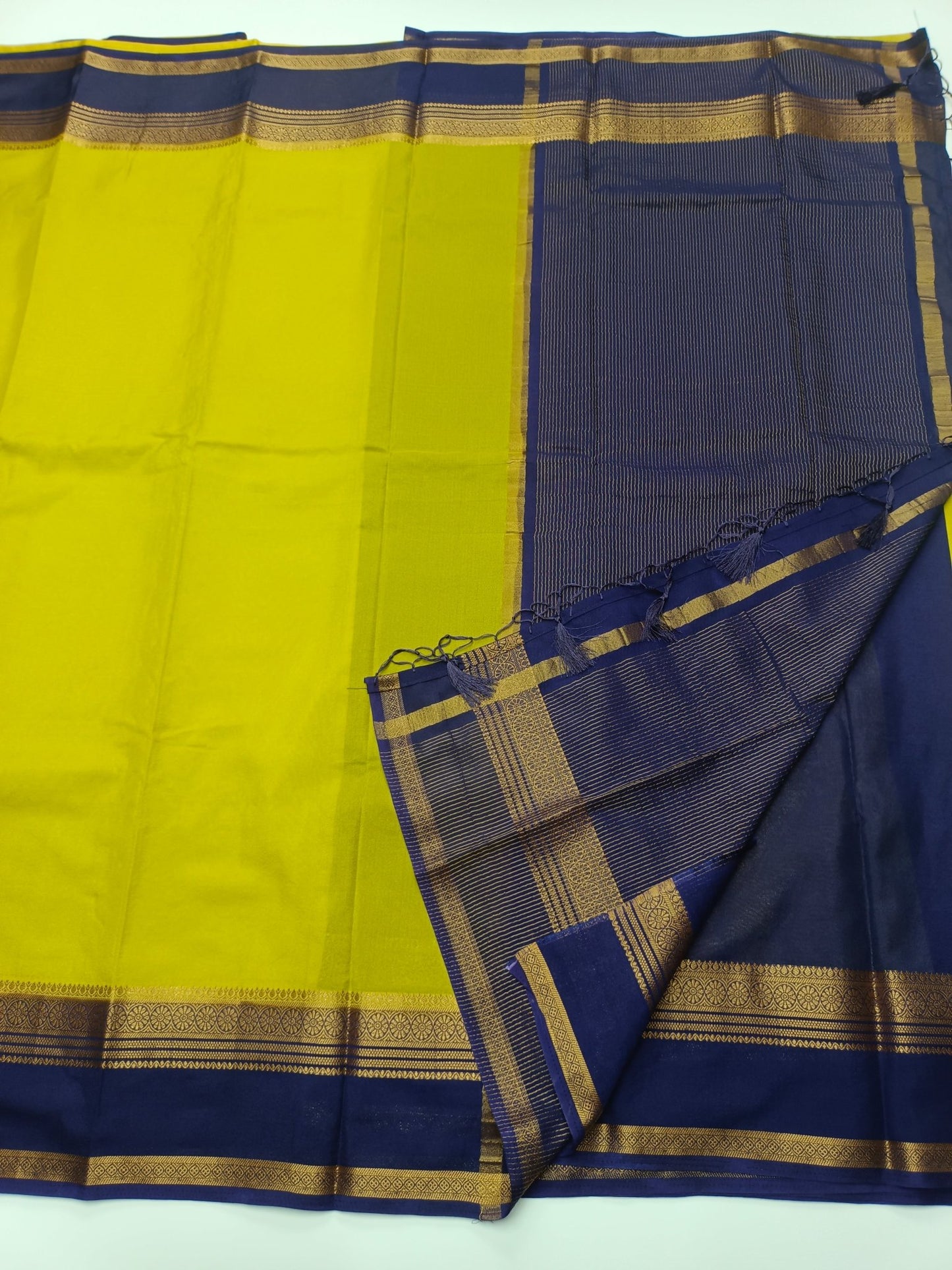 SEMI CREPE SILK SAREE - B S CHANNABASAPPA & SONS
