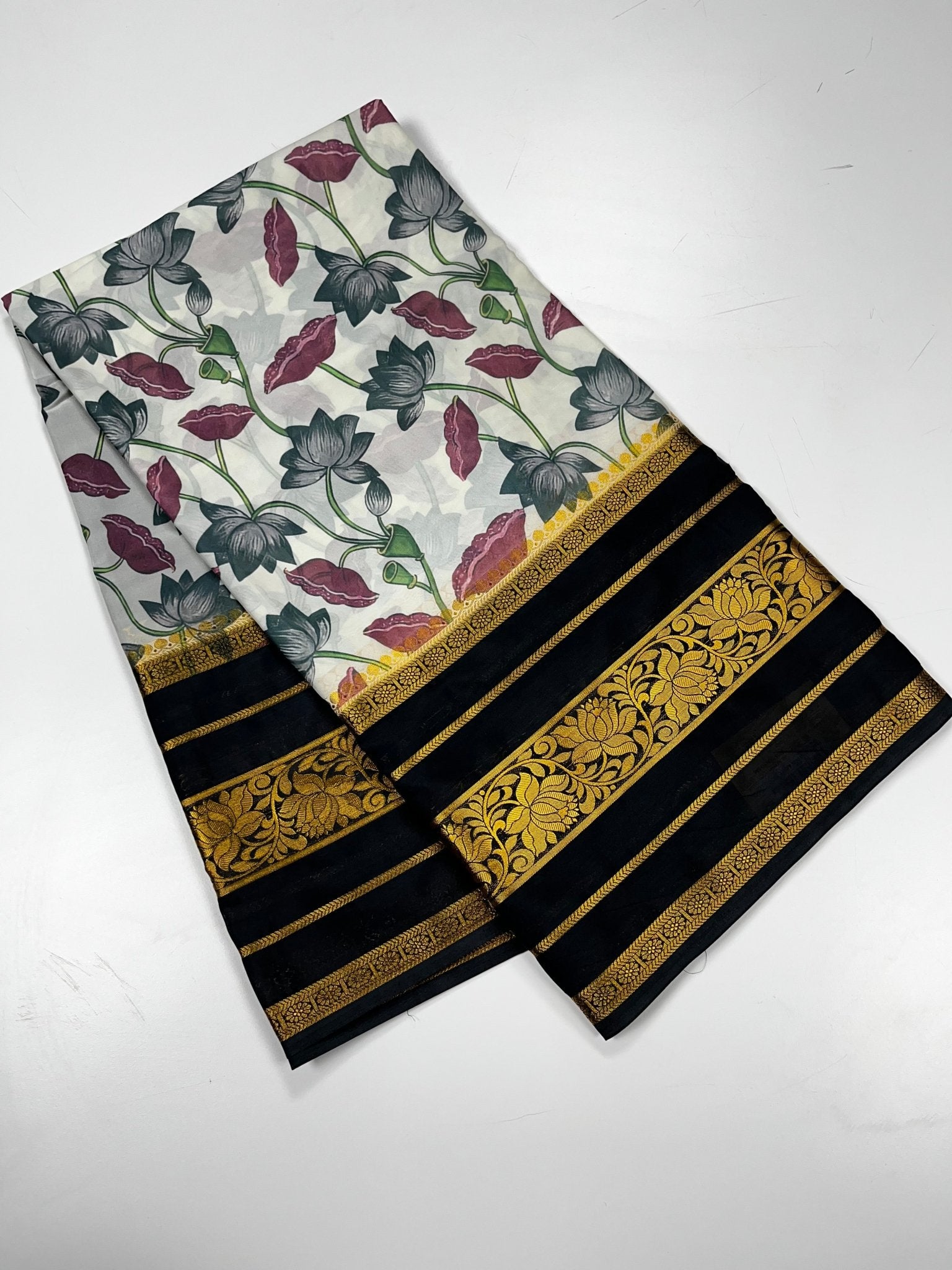 FANCY CREPE SAREE - B S CHANNABASAPPA & SONS