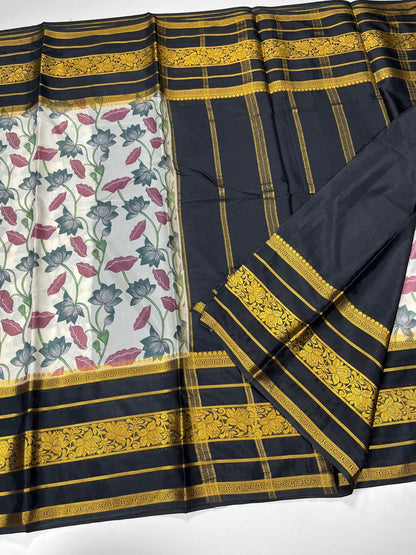 FANCY CREPE SAREE - B S CHANNABASAPPA & SONS