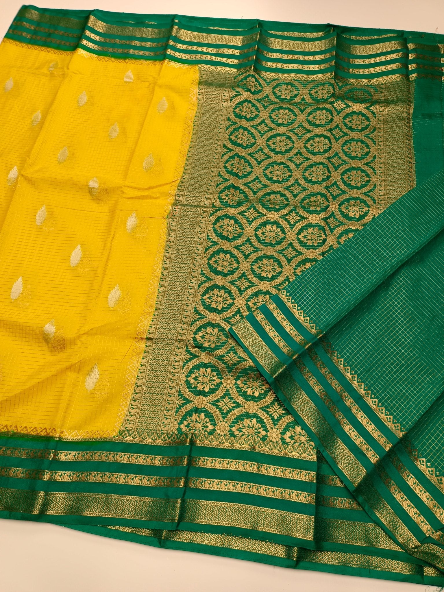 FANCY SEMI CREPE SILK SAREE - B S CHANNABASAPPA & SONS
