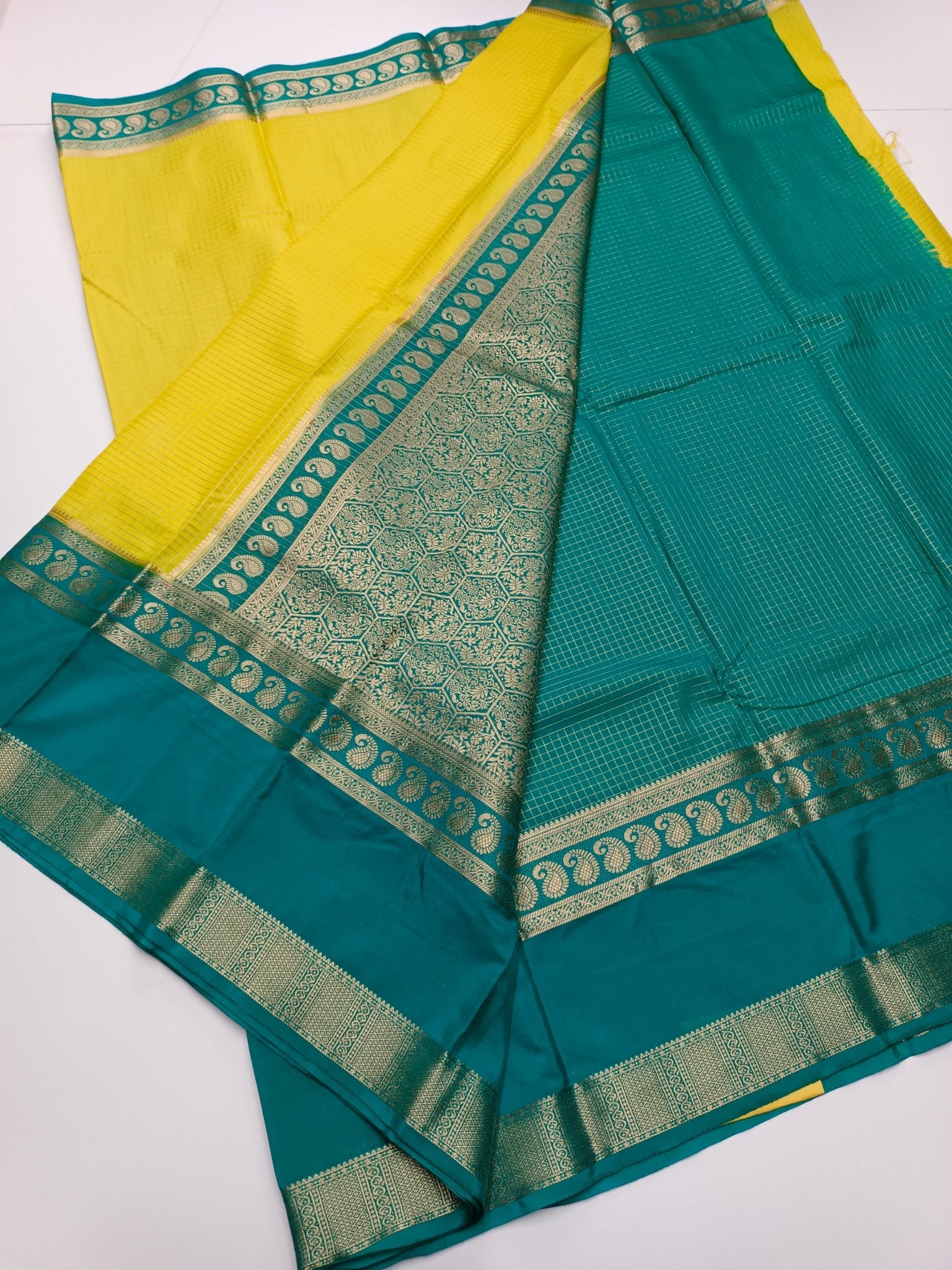FANCY SEMI CREPE SILK SAREE - B S CHANNABASAPPA & SONS