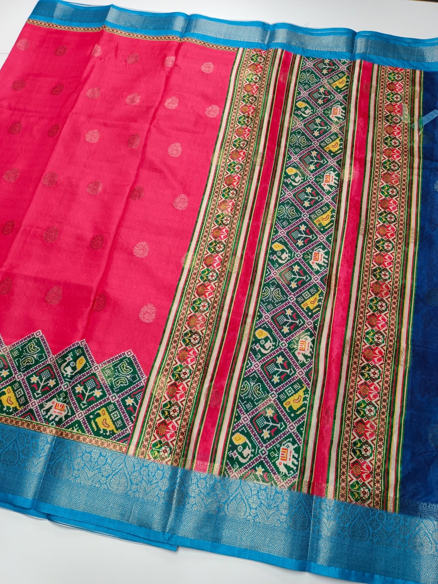 FANCY PRINTED SAREE - B S CHANNABASAPPA & SONS