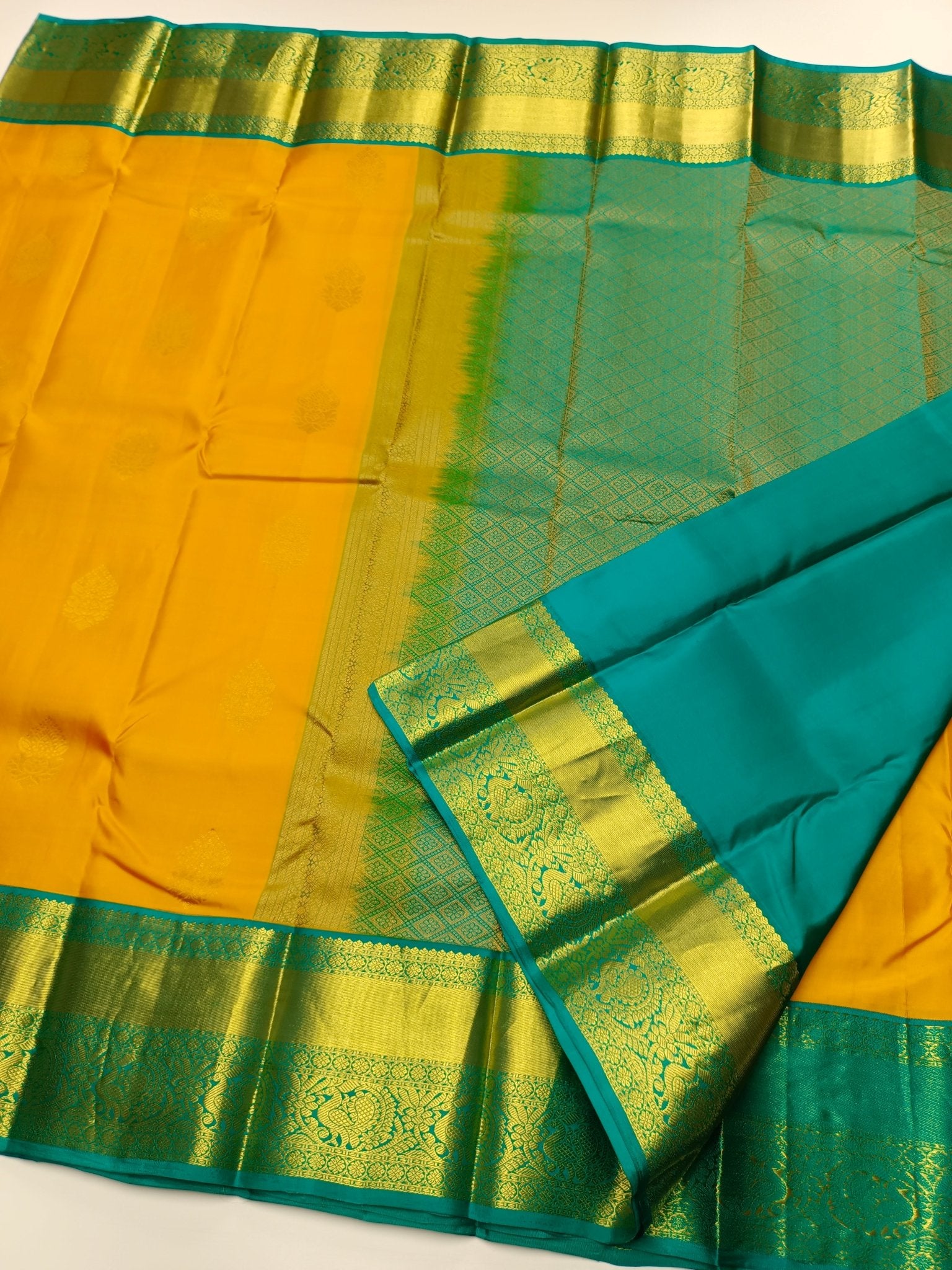 KANCHIPURAM PURE SILK SAREE - B S CHANNABASAPPA & SONS
