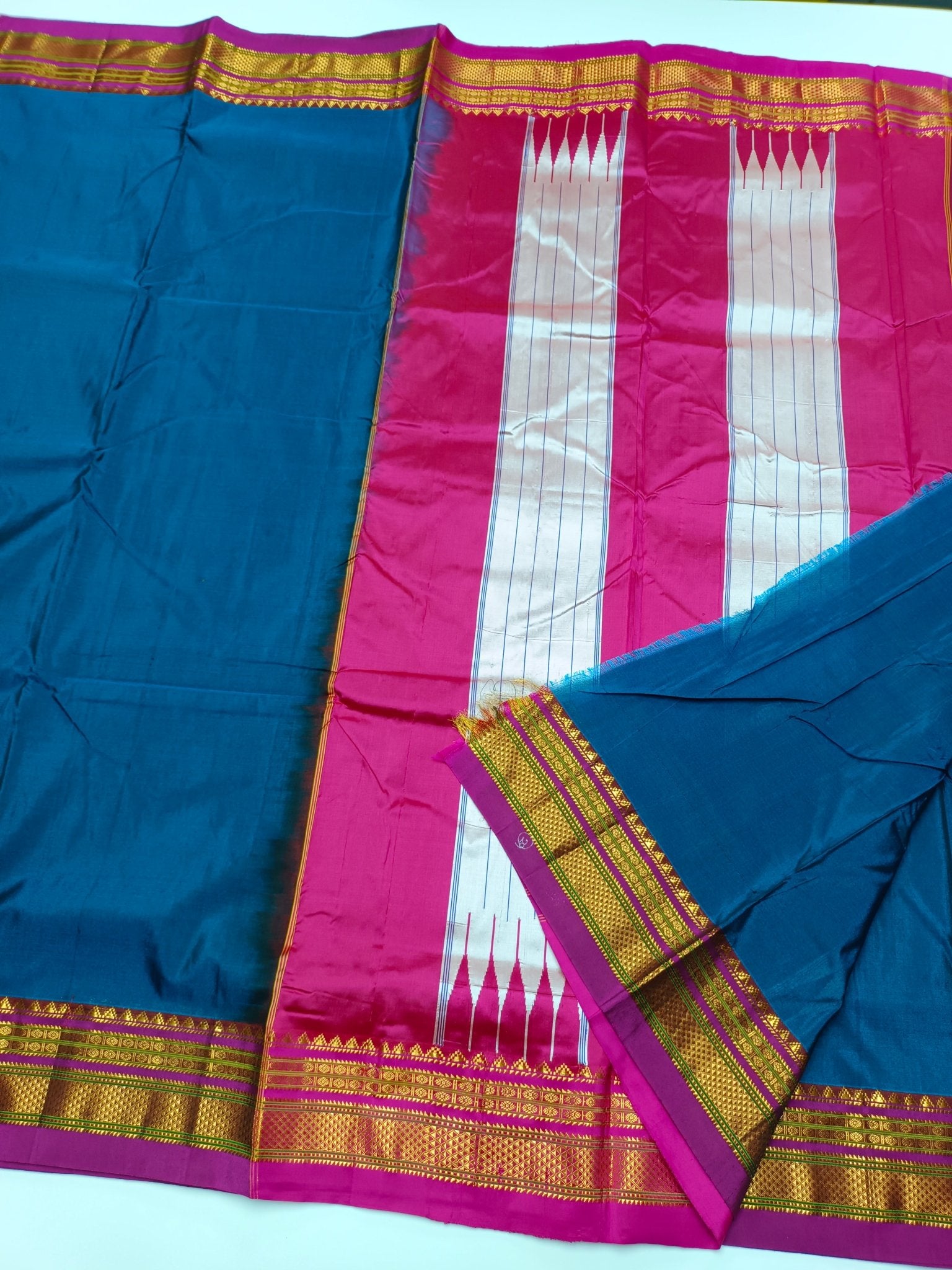 SEMI ILKAL COTTON SAREE - B S CHANNABASAPPA & SONS