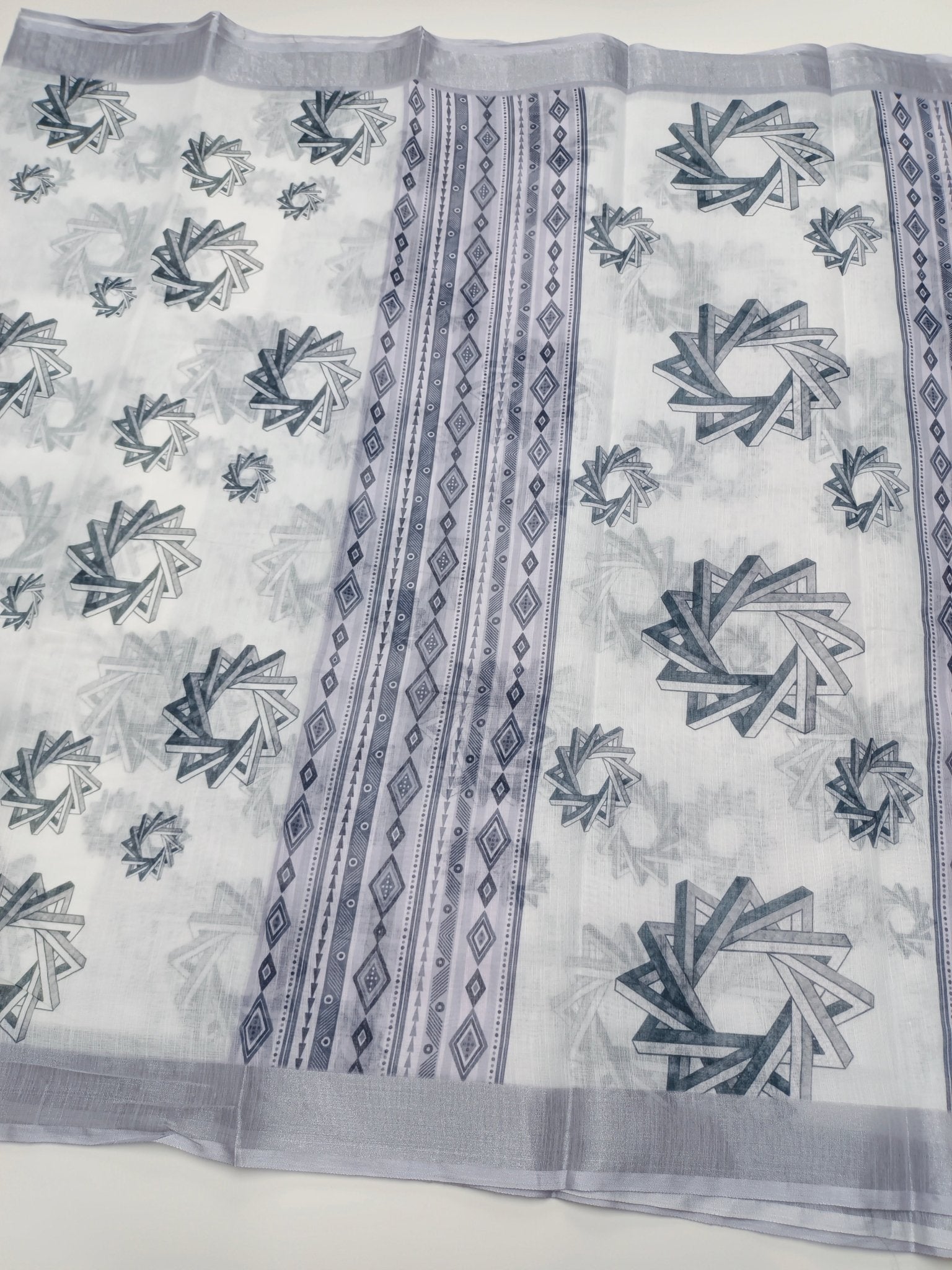 FANCY LINEN SAREE - B S CHANNABASAPPA & SONS