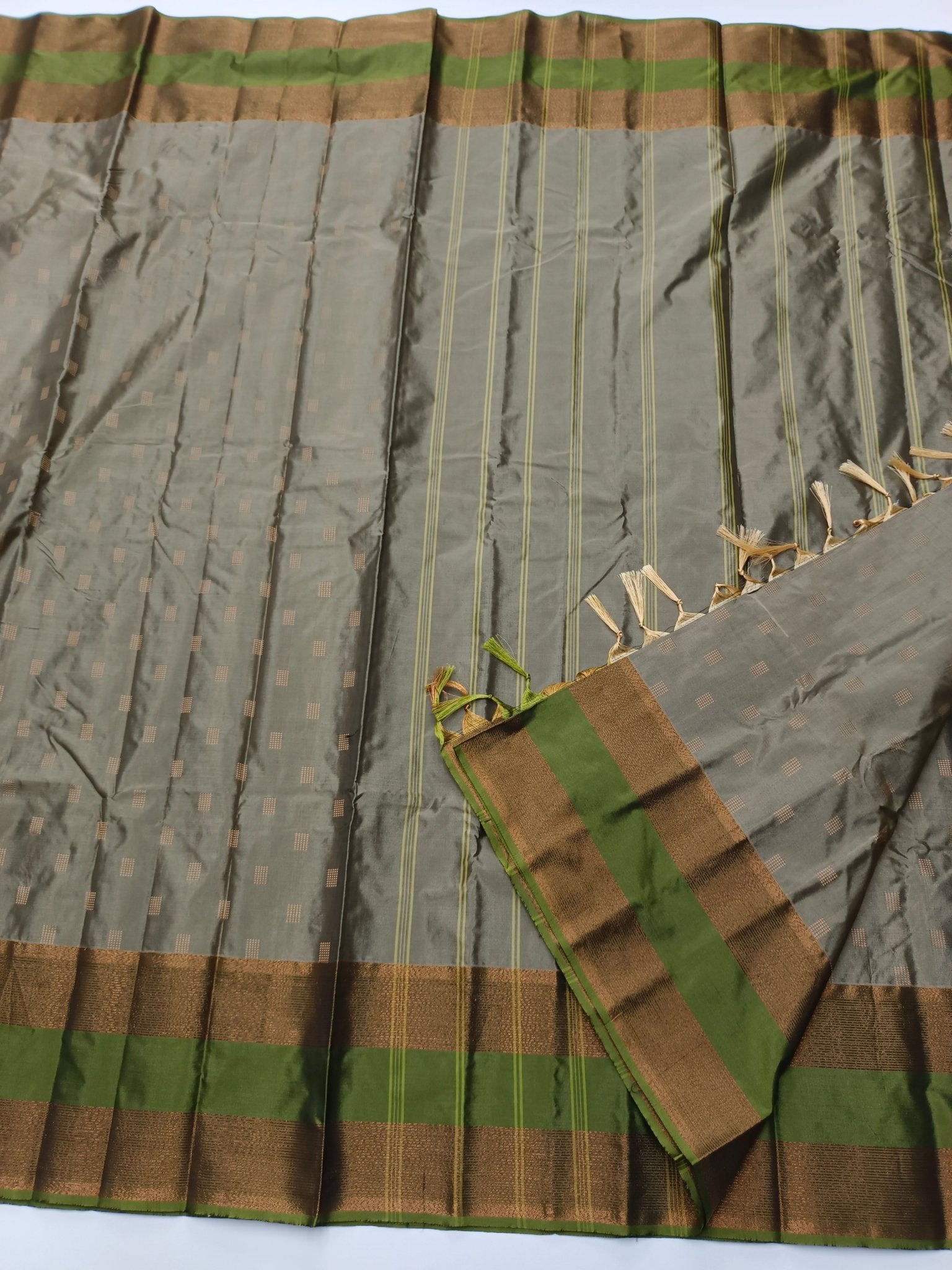 ARANI ART SILK SAREE - B S CHANNABASAPPA & SONS