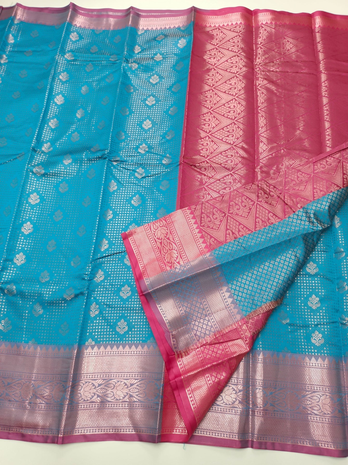FANCY BROCADE SAREE - B S CHANNABASAPPA & SONS