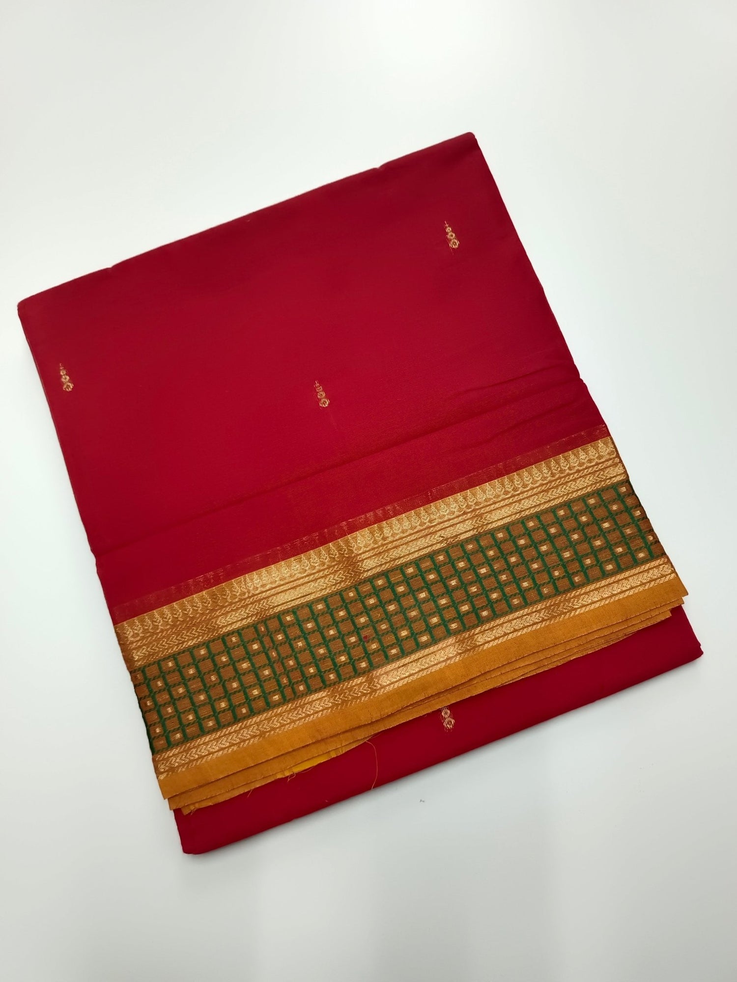 HANDLOOM BASED 9 YARD COTTON SAREE - B S CHANNABASAPPA & SONS
