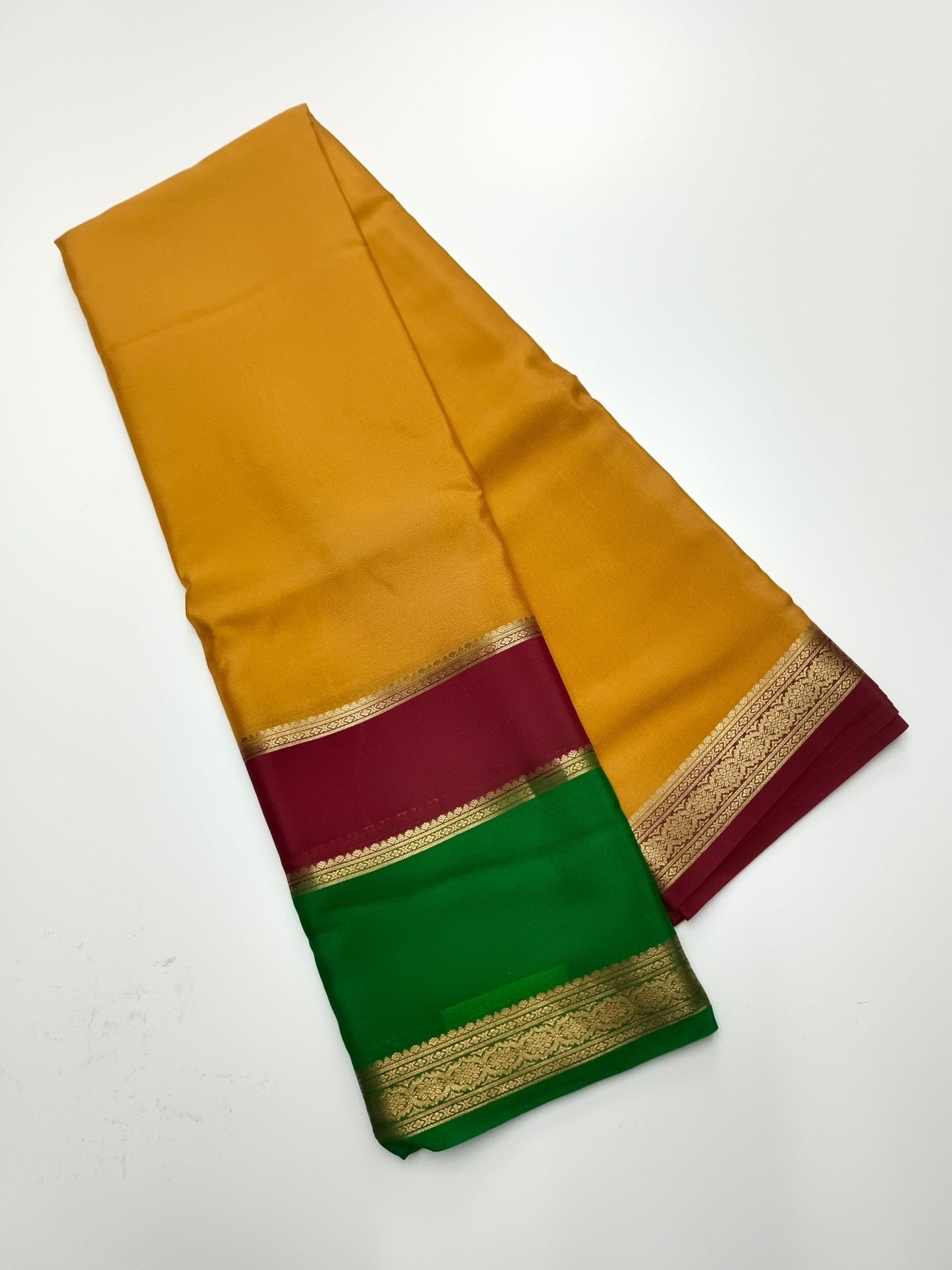 PURE CREPE SILK SAREE - B S CHANNABASAPPA & SONS