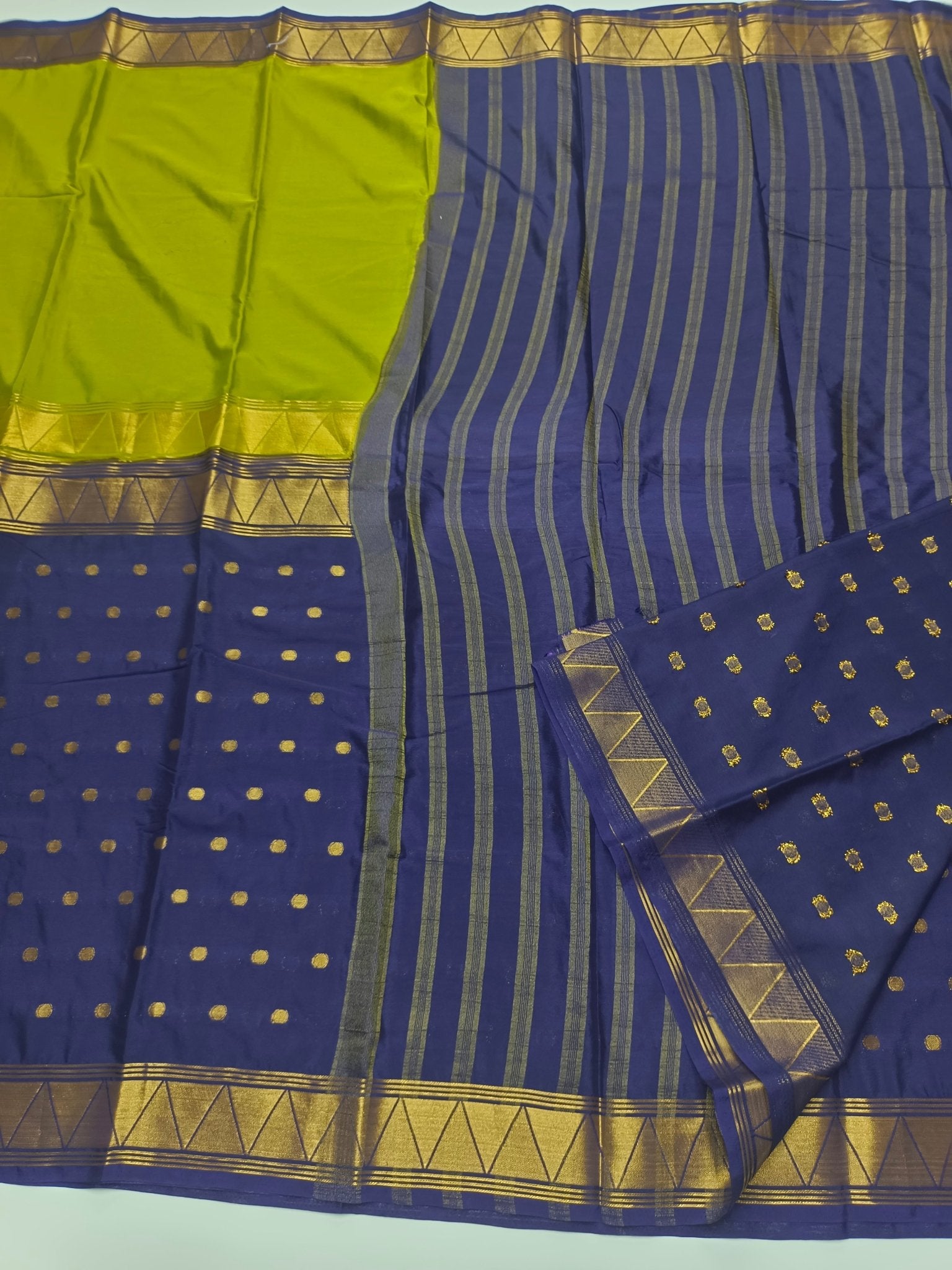 2D SEMI CREPE SILK SAREE - B S CHANNABASAPPA & SONS