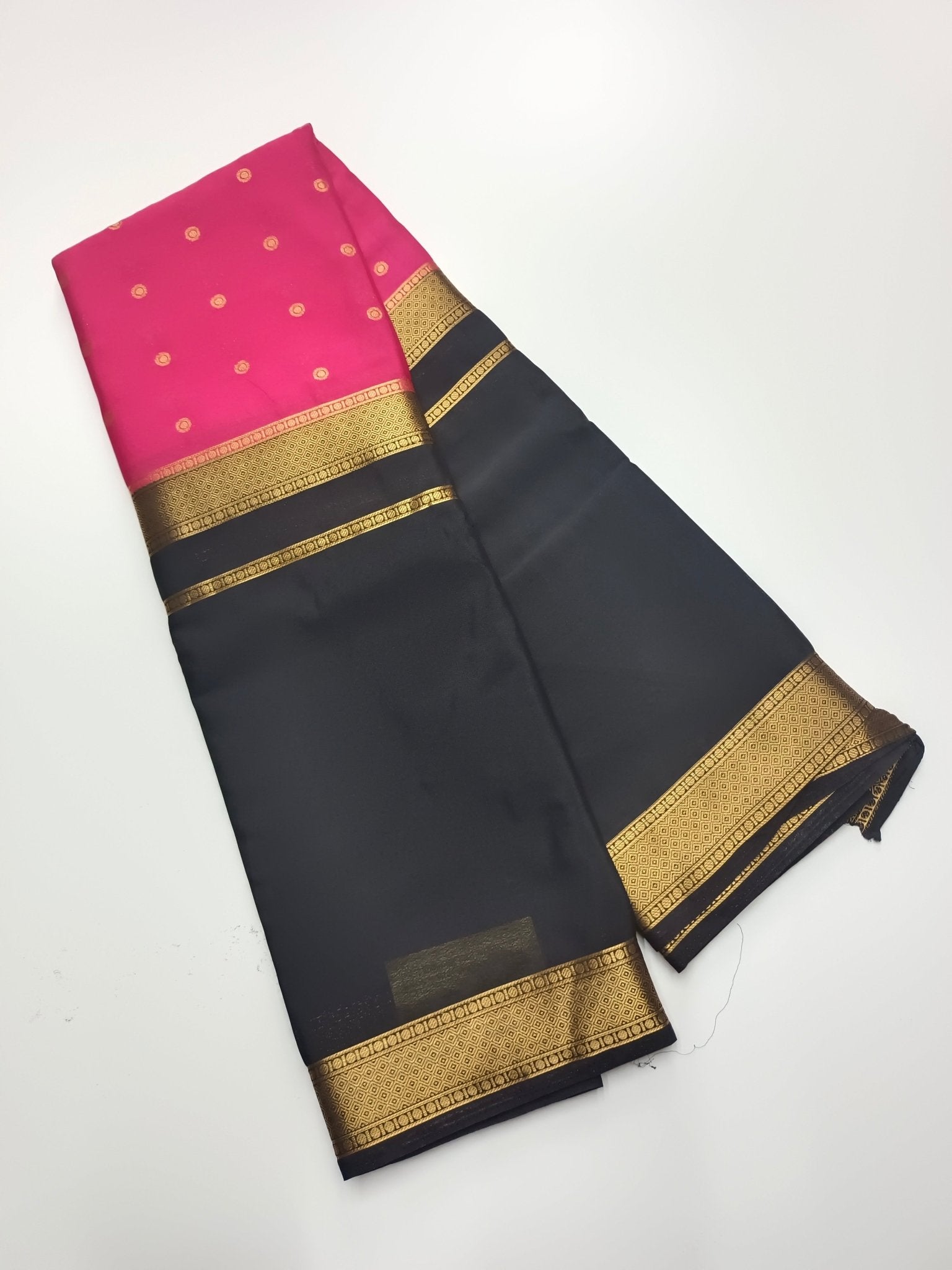 2D SEMI CREPE SILK SAREE - B S CHANNABASAPPA & SONS