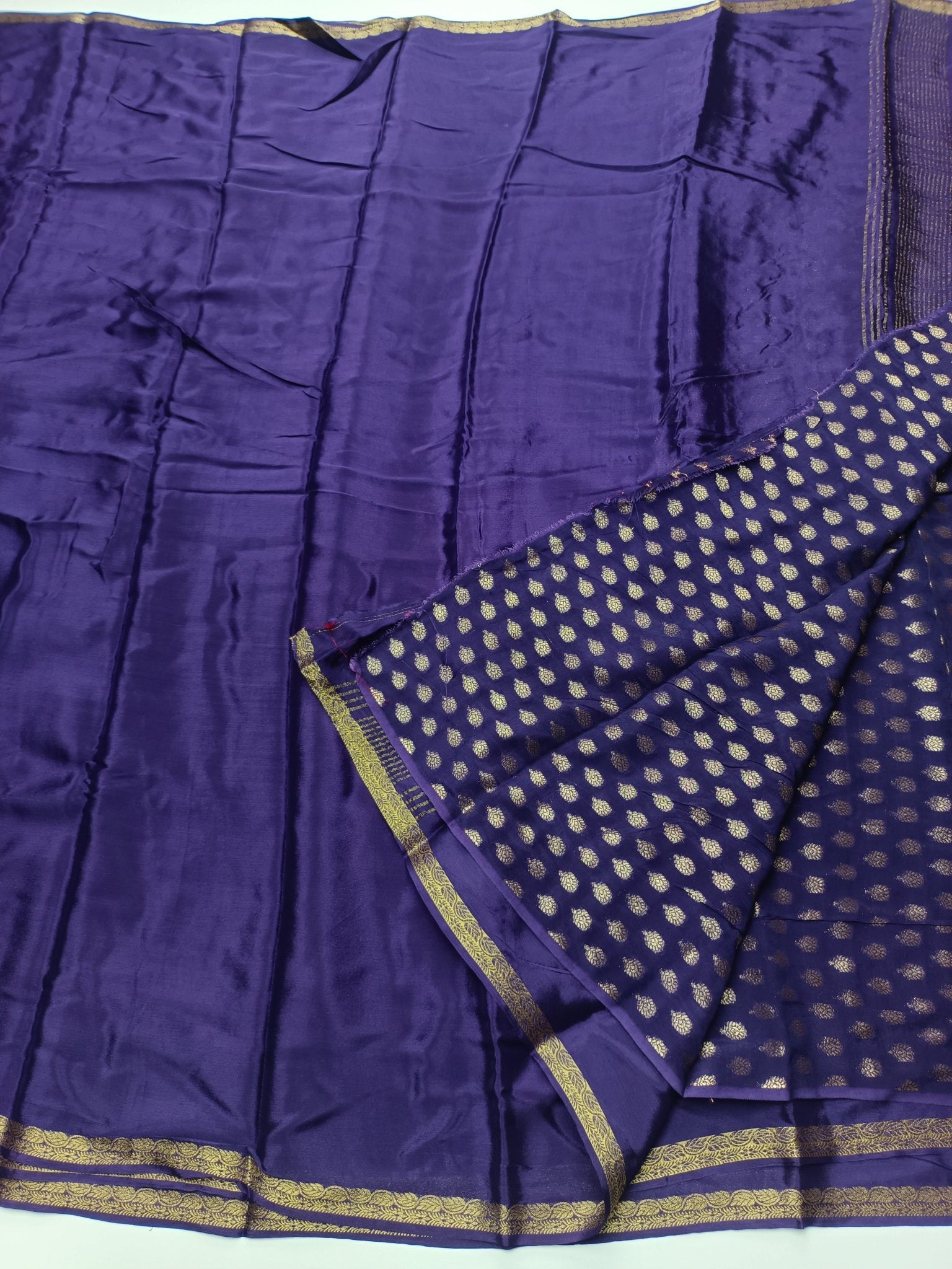 SEMI CREPE SILK SAREE - B S CHANNABASAPPA & SONS