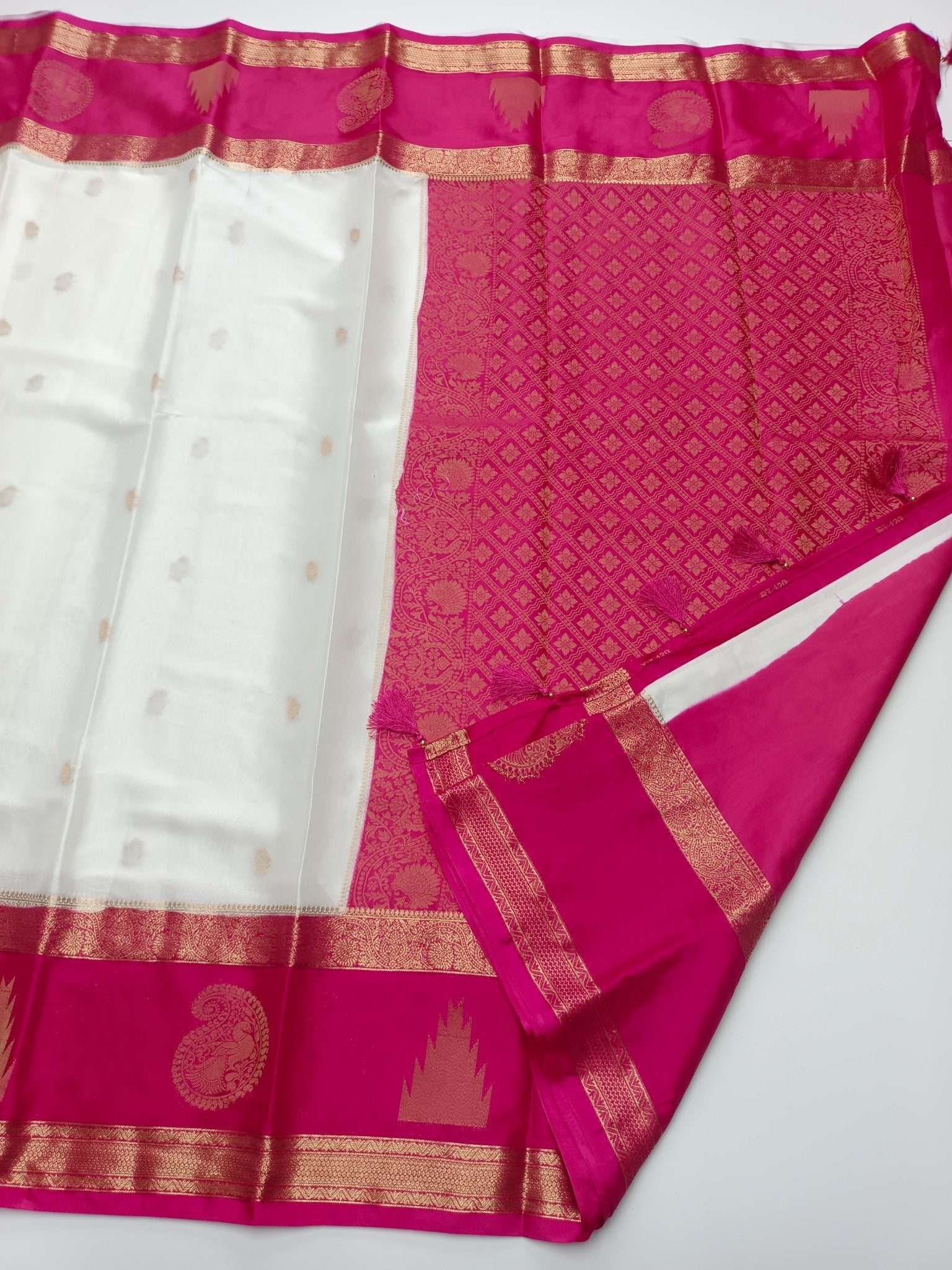 SEMI CREPE SILK SAREE - B S CHANNABASAPPA & SONS