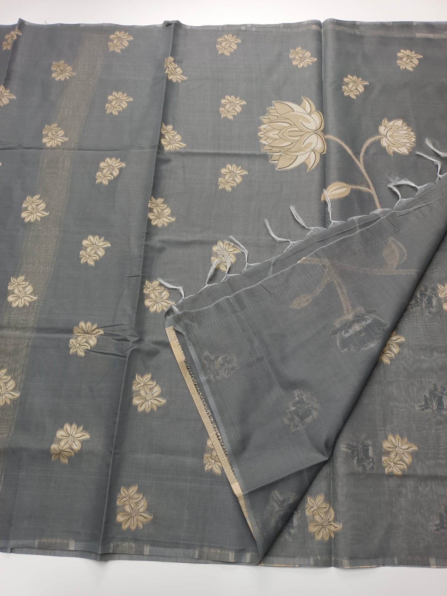 FANCY COTTON SAREE - B S CHANNABASAPPA & SONS