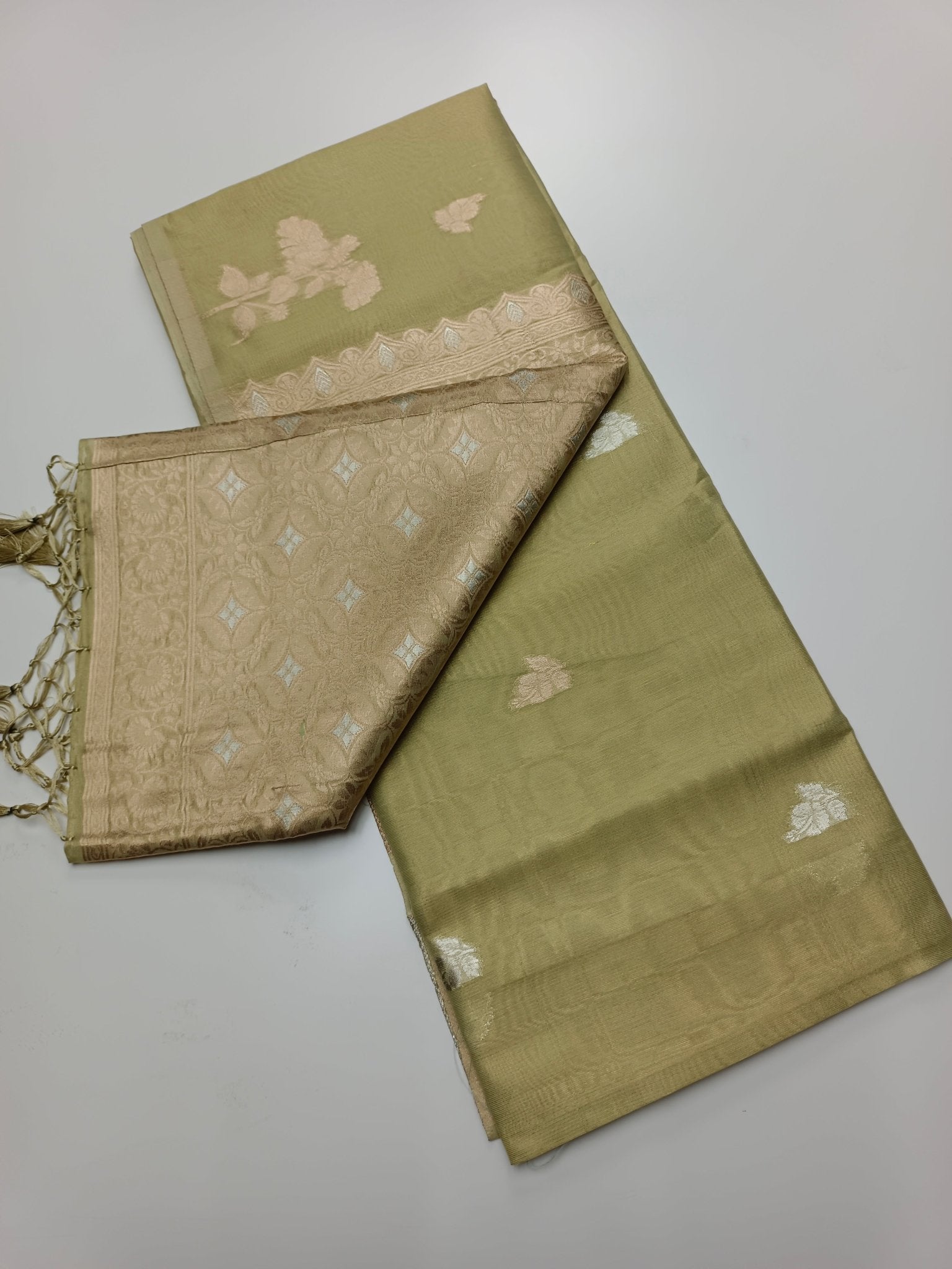 TISSUE COTTON SAREE - B S CHANNABASAPPA & SONS
