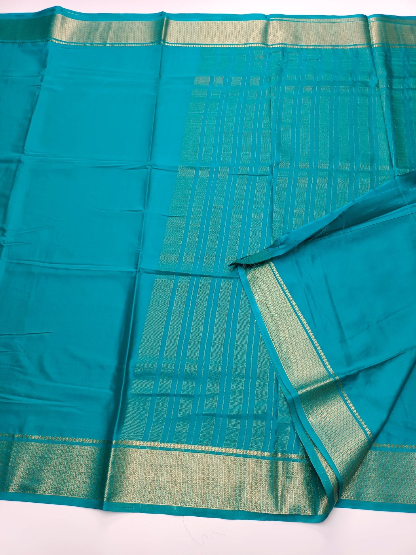 SEMI CREPE SILK SAREE - B S CHANNABASAPPA & SONS