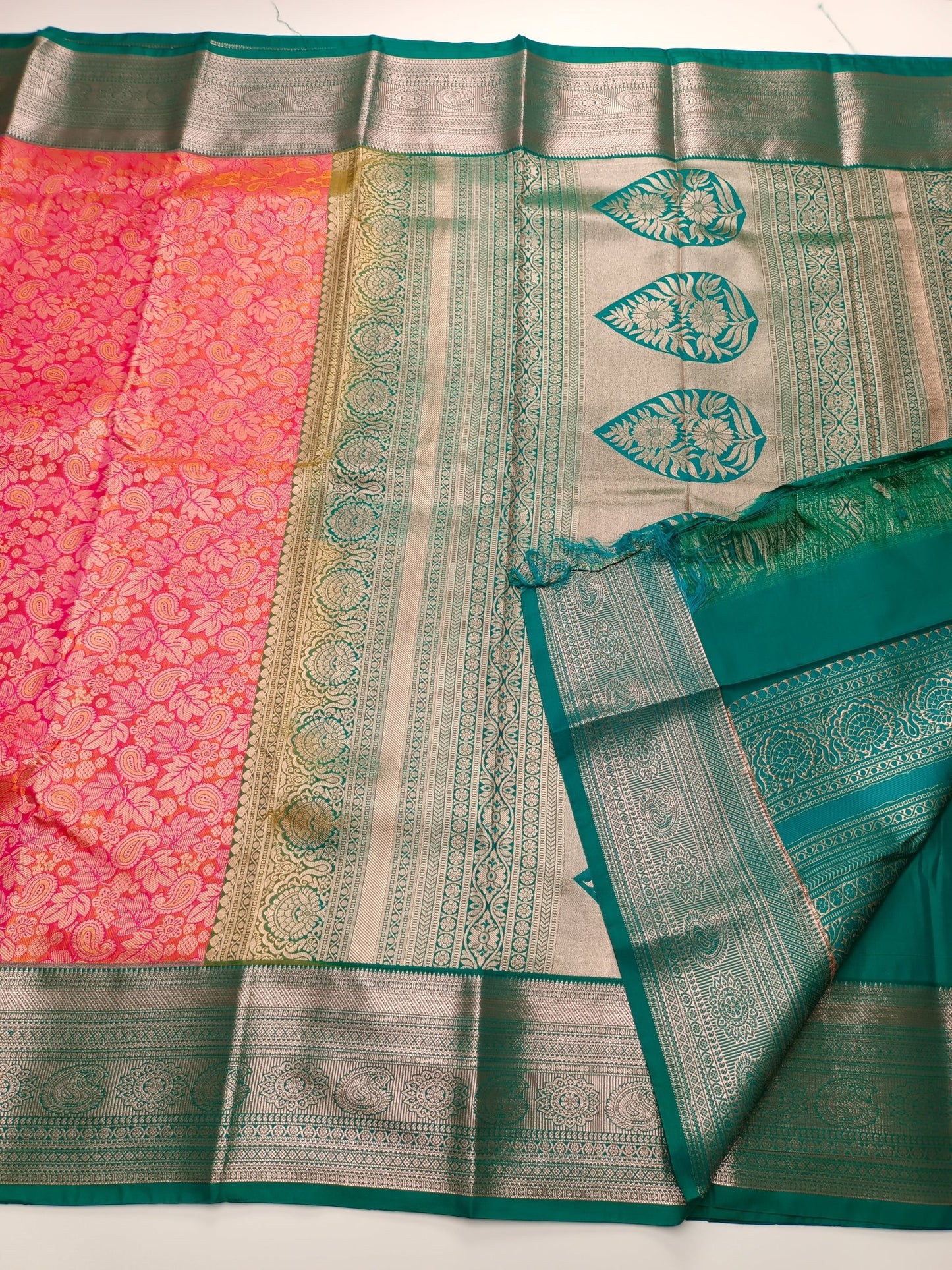 FANCY BROCADE SAREE - B S CHANNABASAPPA & SONS