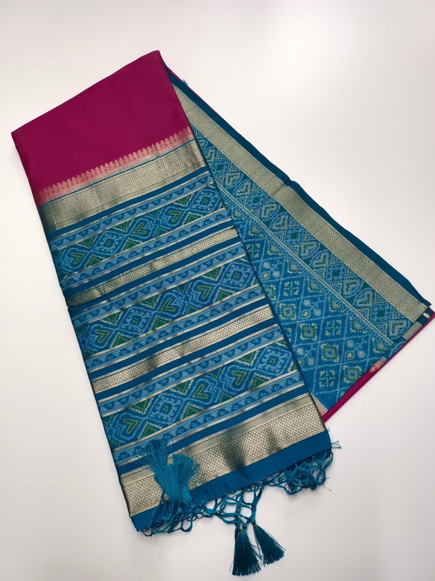 FANCY ART WORK SAREE (SPECIAL 30% DISCOUNT) - B S CHANNABASAPPA & SONS