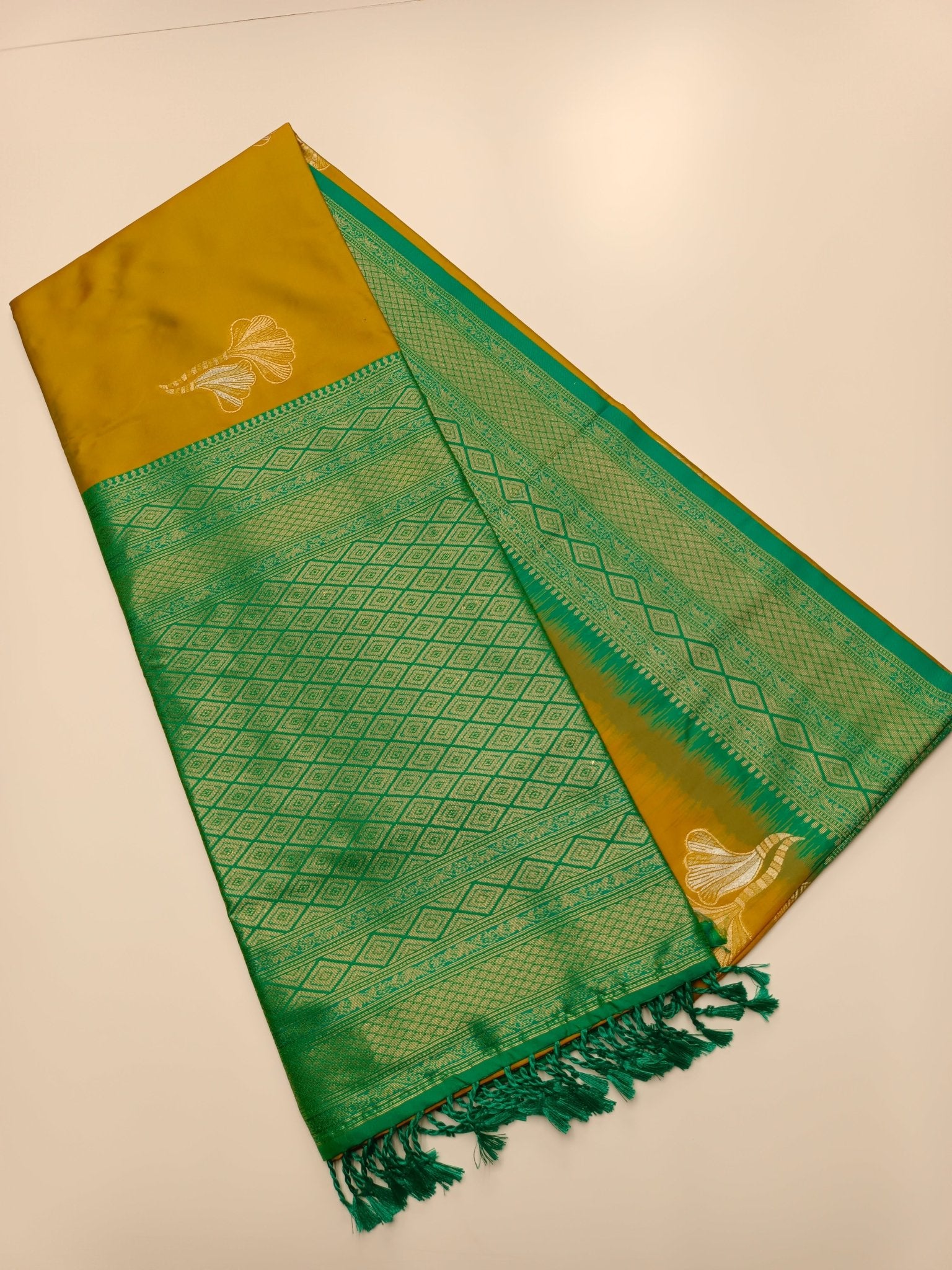 FANCY SOFT SILK SAREE (SPECIAL 20% DISCOUNT) - B S CHANNABASAPPA & SONS