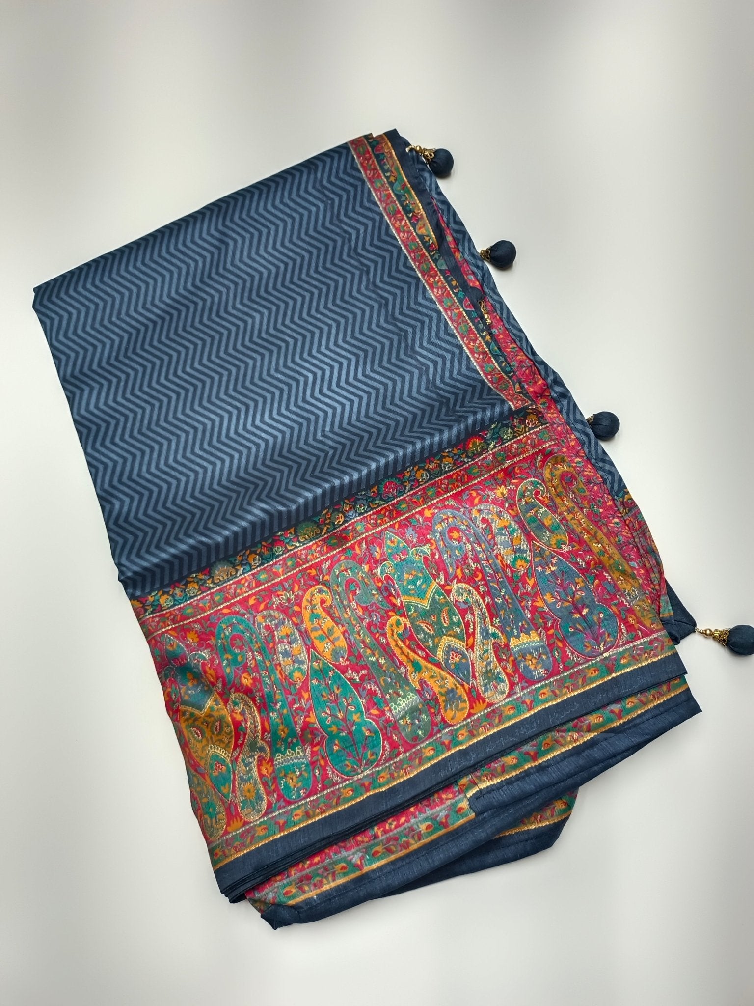 FANCY PATOLA DOLA SILK SAREE (SPECIAL 20% DISCOUNT) - B S CHANNABASAPPA & SONS