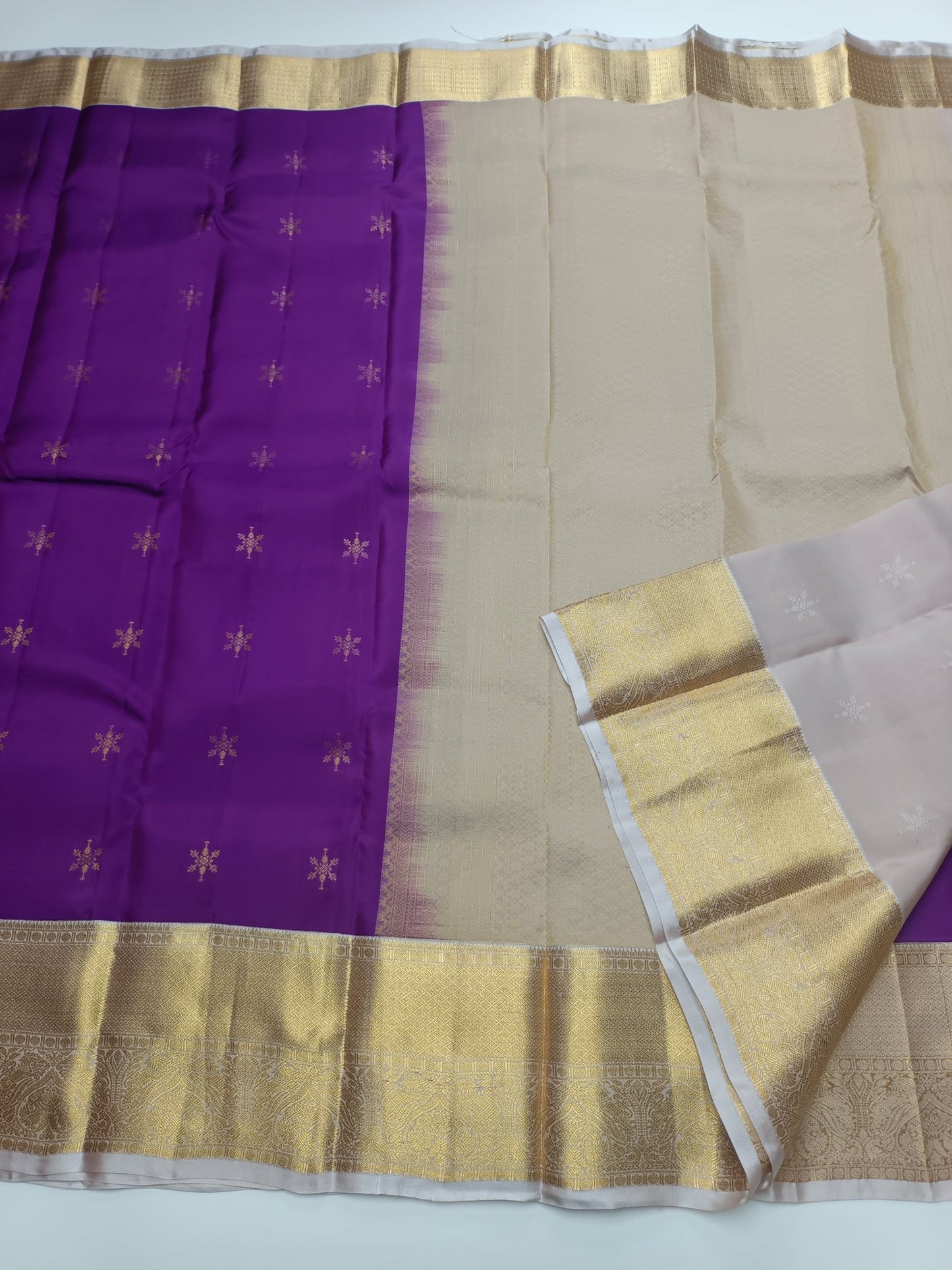 KANCHIPURAM SEMI SILK SAREE - B S CHANNABASAPPA & SONS
