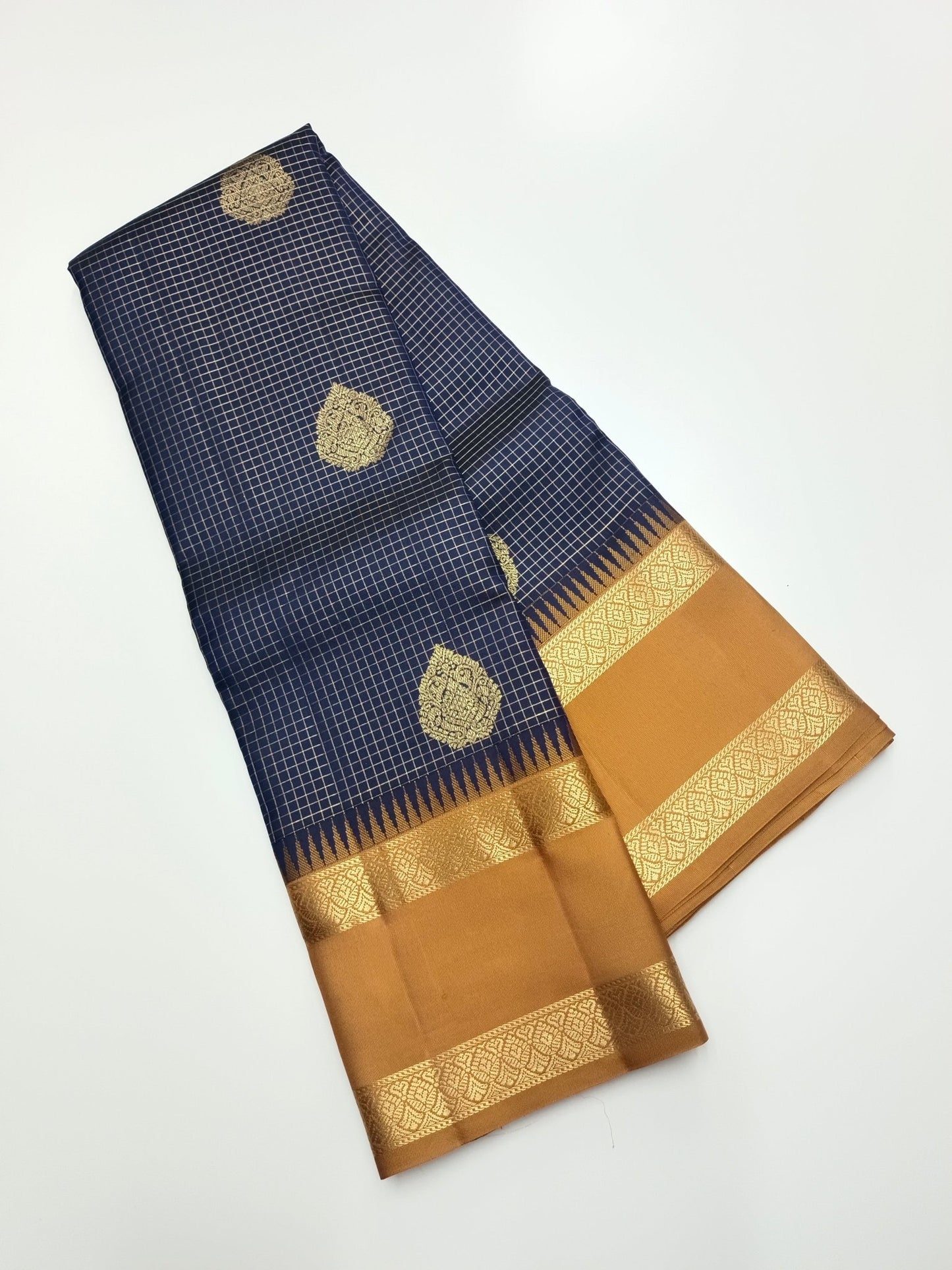KANCHIPURAM PURE SILK SAREE - B S CHANNABASAPPA & SONS