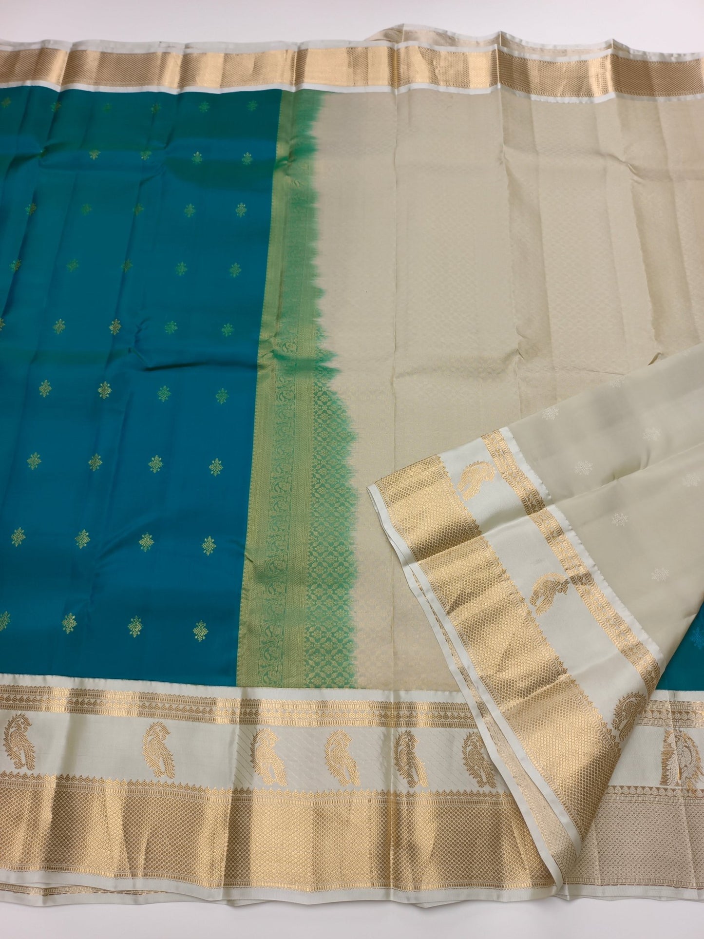 KANCHIPURAM SEMI SILK SAREE - B S CHANNABASAPPA & SONS