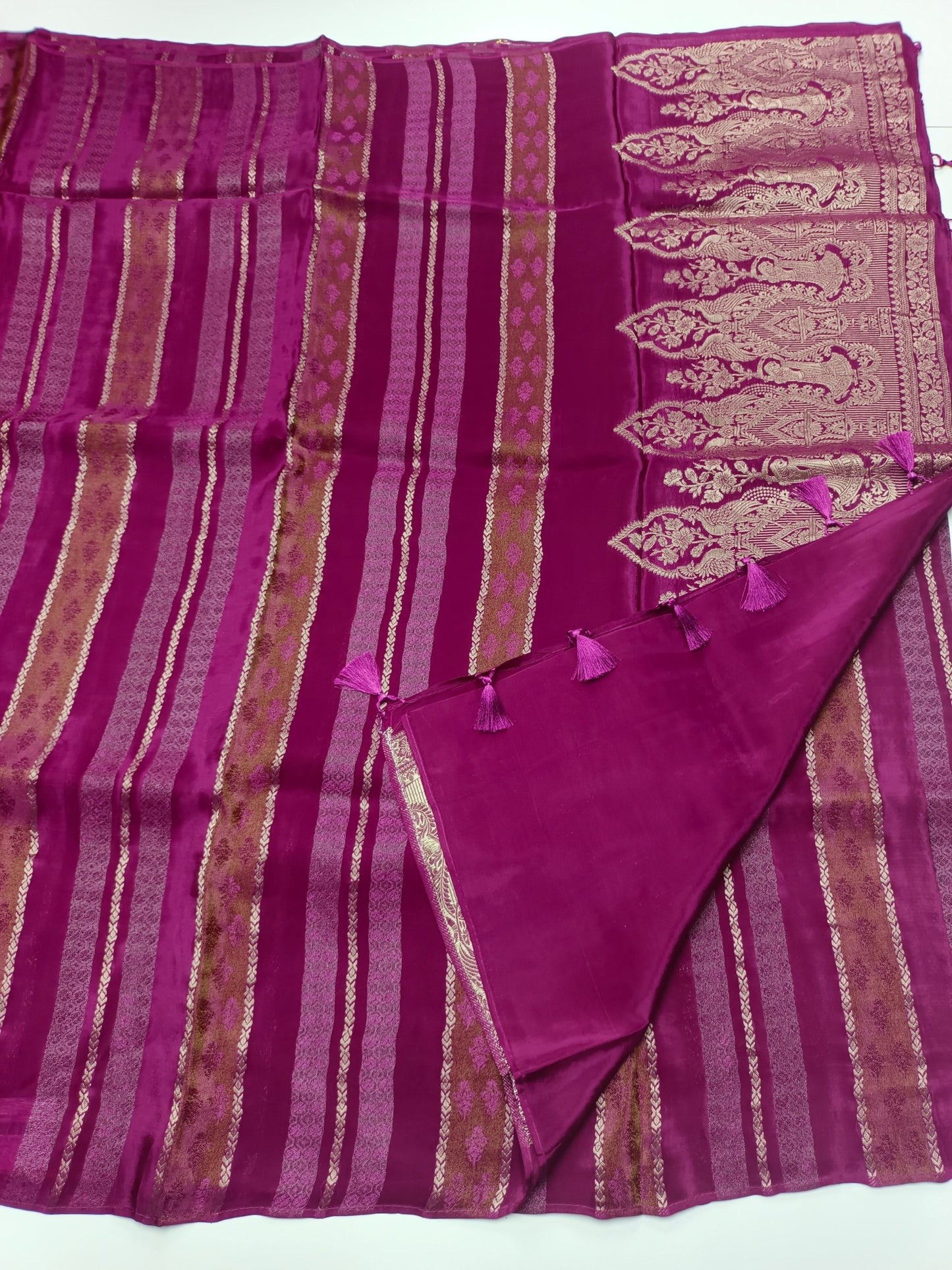 LILAC BLENDED CREPE SILK SAREE - B S CHANNABASAPPA & SONS