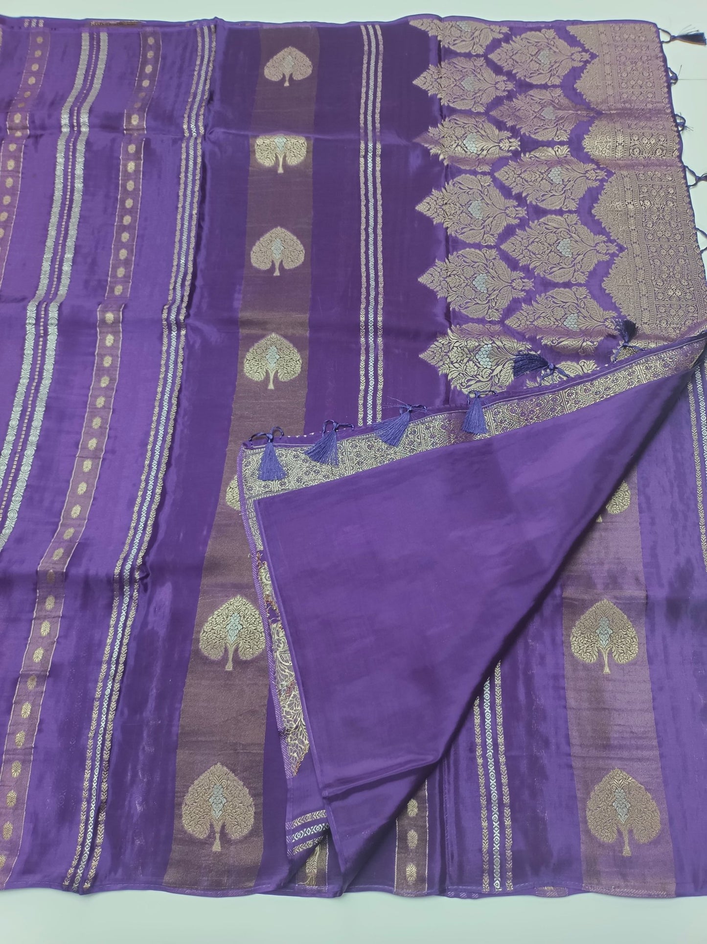 LILAC BLENDED CREPE SILK SAREE - B S CHANNABASAPPA & SONS