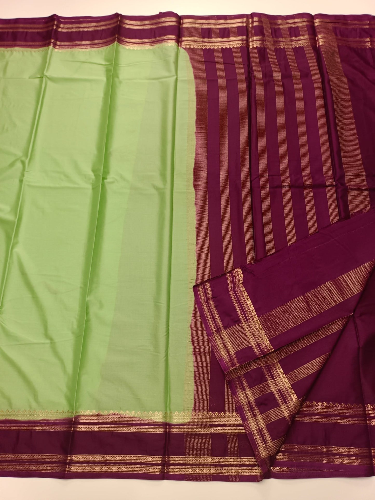 ART CREPE SAREE - B S CHANNABASAPPA & SONS