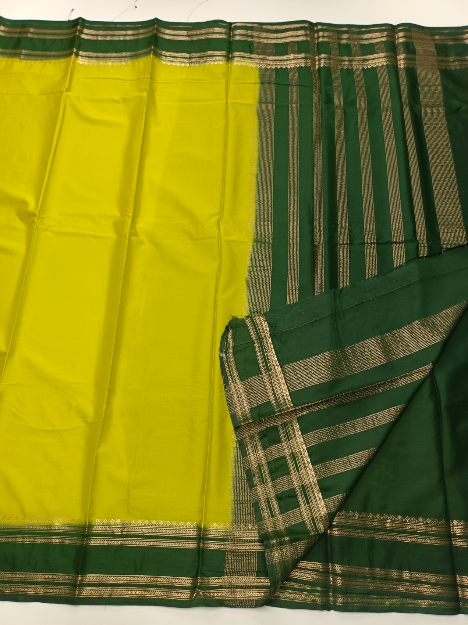 ART CREPE SAREE - B S CHANNABASAPPA & SONS