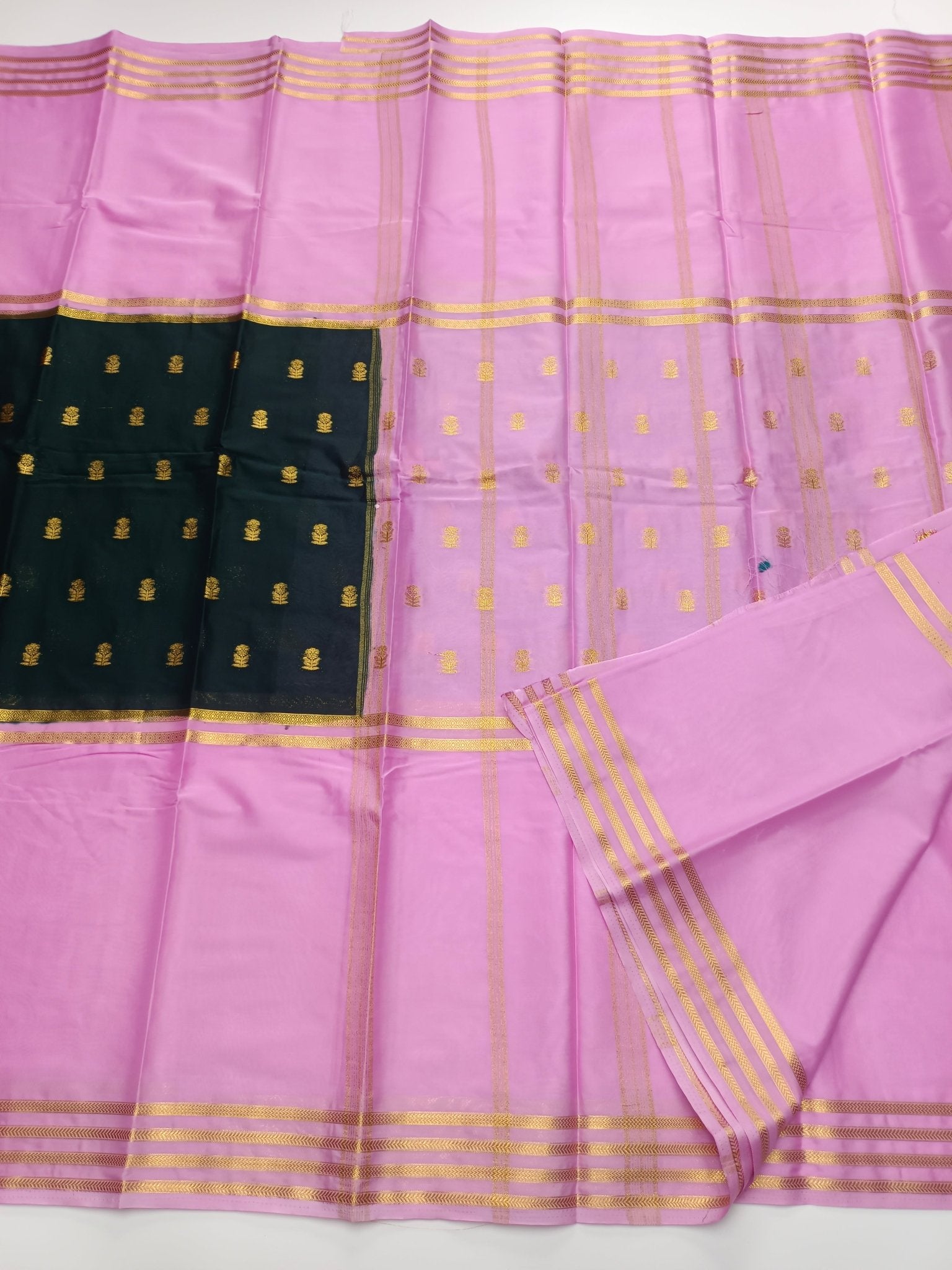 2D SEMI CREPE SILK SAREE - B S CHANNABASAPPA & SONS