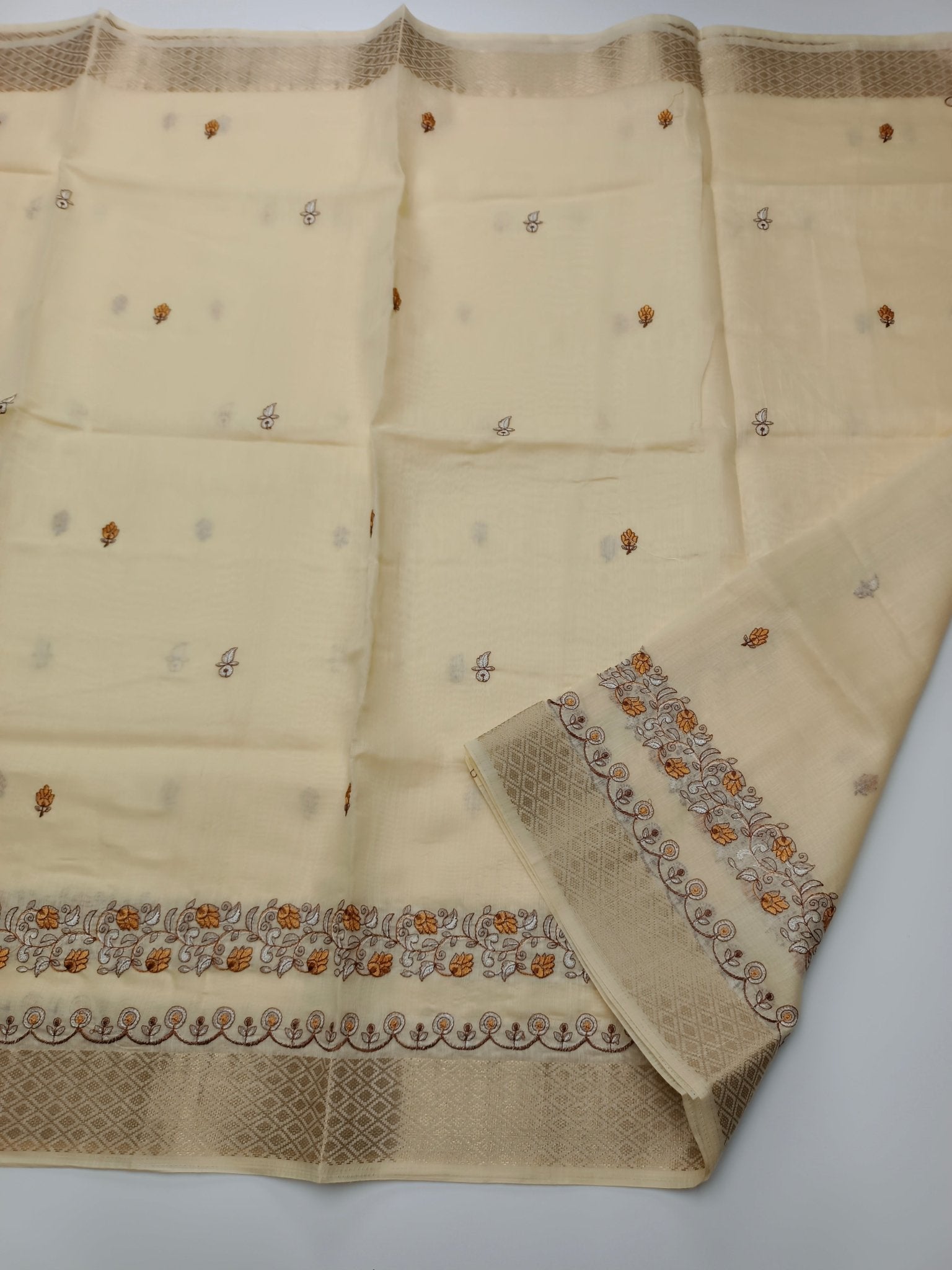 FANCY COTTON SAREE - B S CHANNABASAPPA & SONS