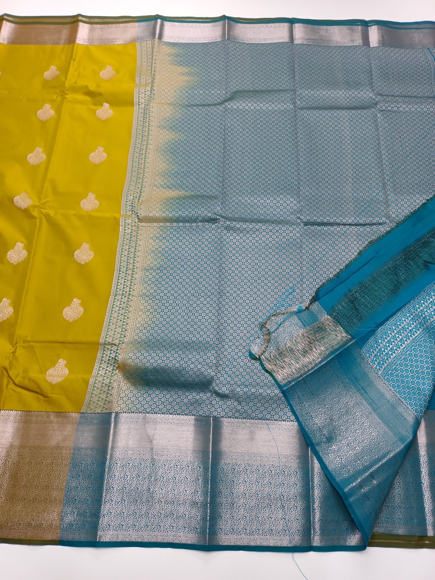 KANCHIPURAM SEMI SILK SAREE - B S CHANNABASAPPA & SONS