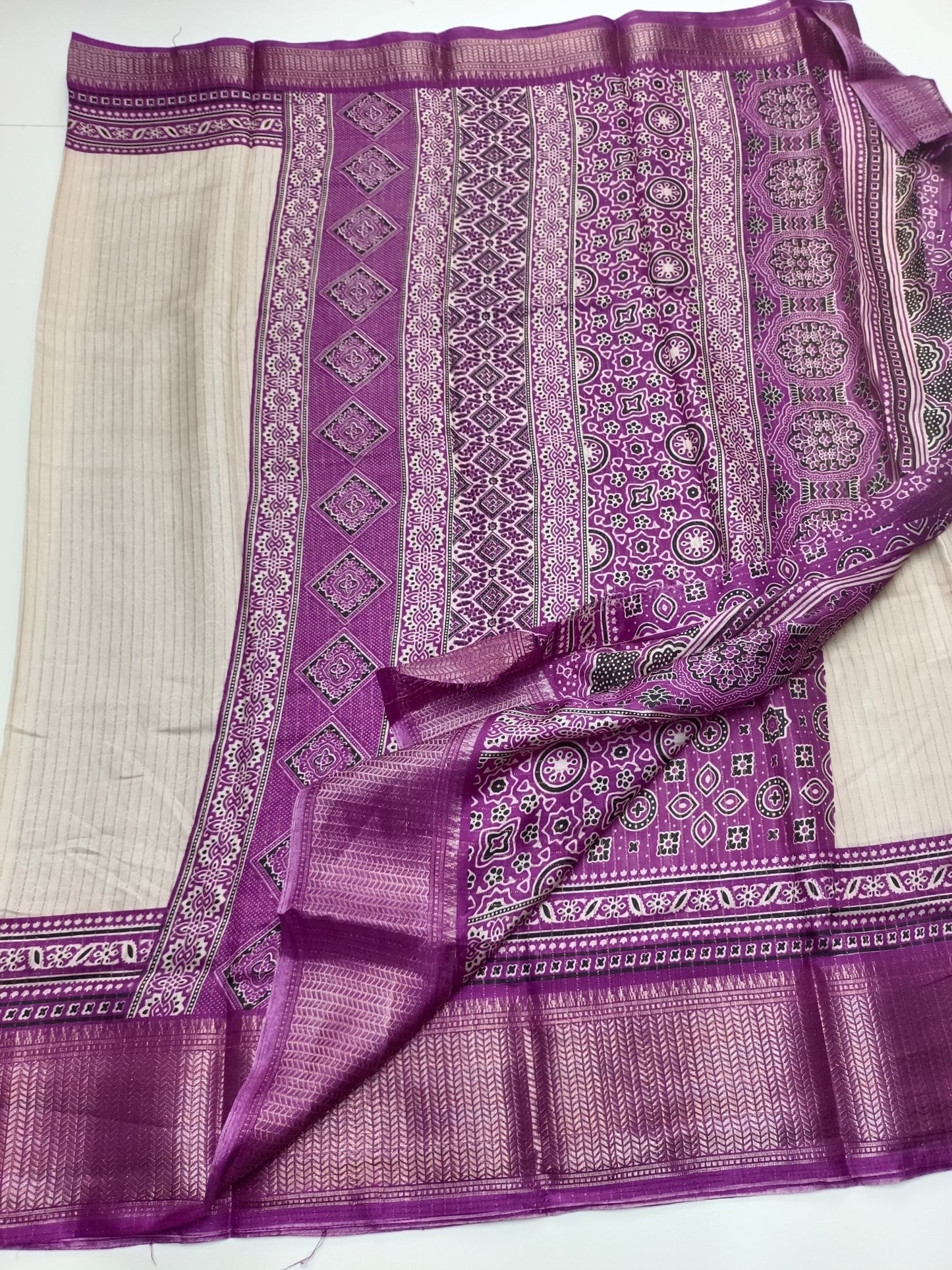 FANCY DOLA SILK SAREE - B S CHANNABASAPPA & SONS