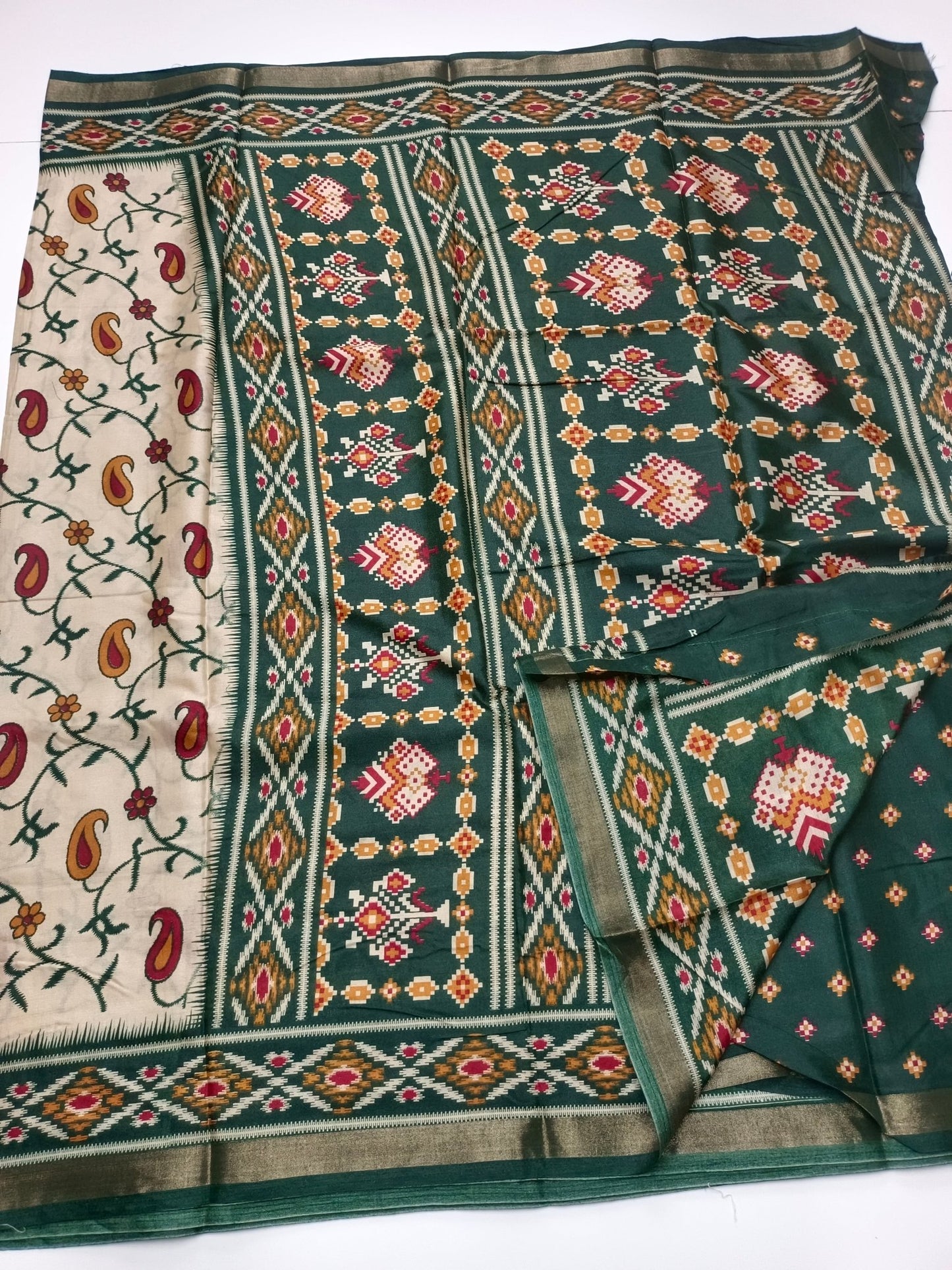 FANCY DOLA SILK SAREE - B S CHANNABASAPPA & SONS